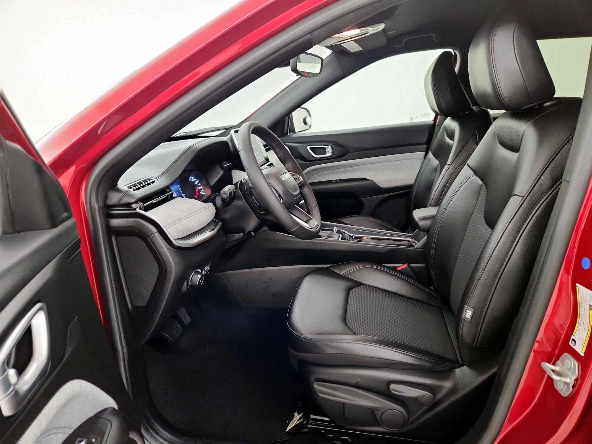 Thumbnail: 2025 Jeep Compass - 11