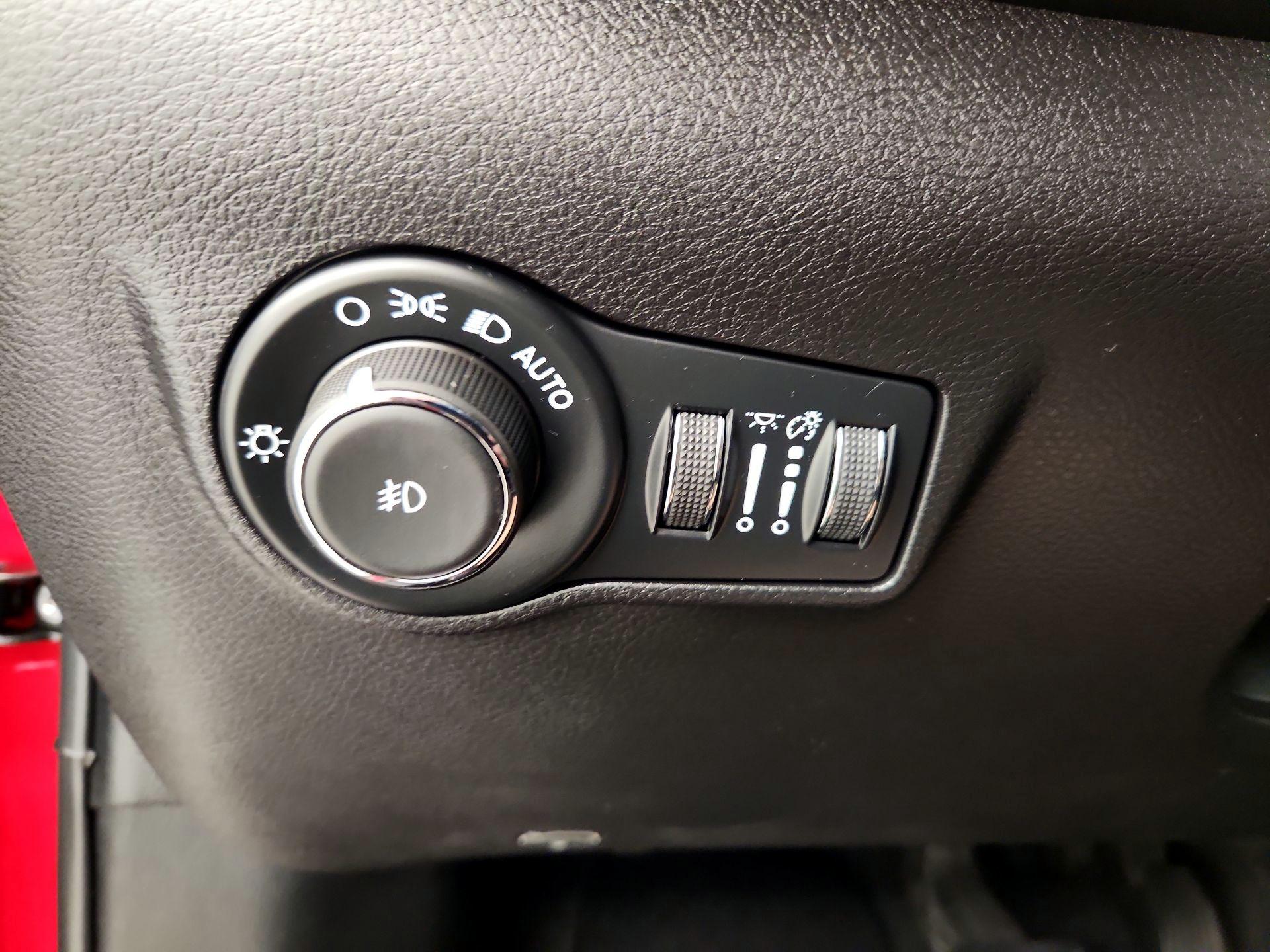 Thumbnail: 2025 Jeep Compass - 13