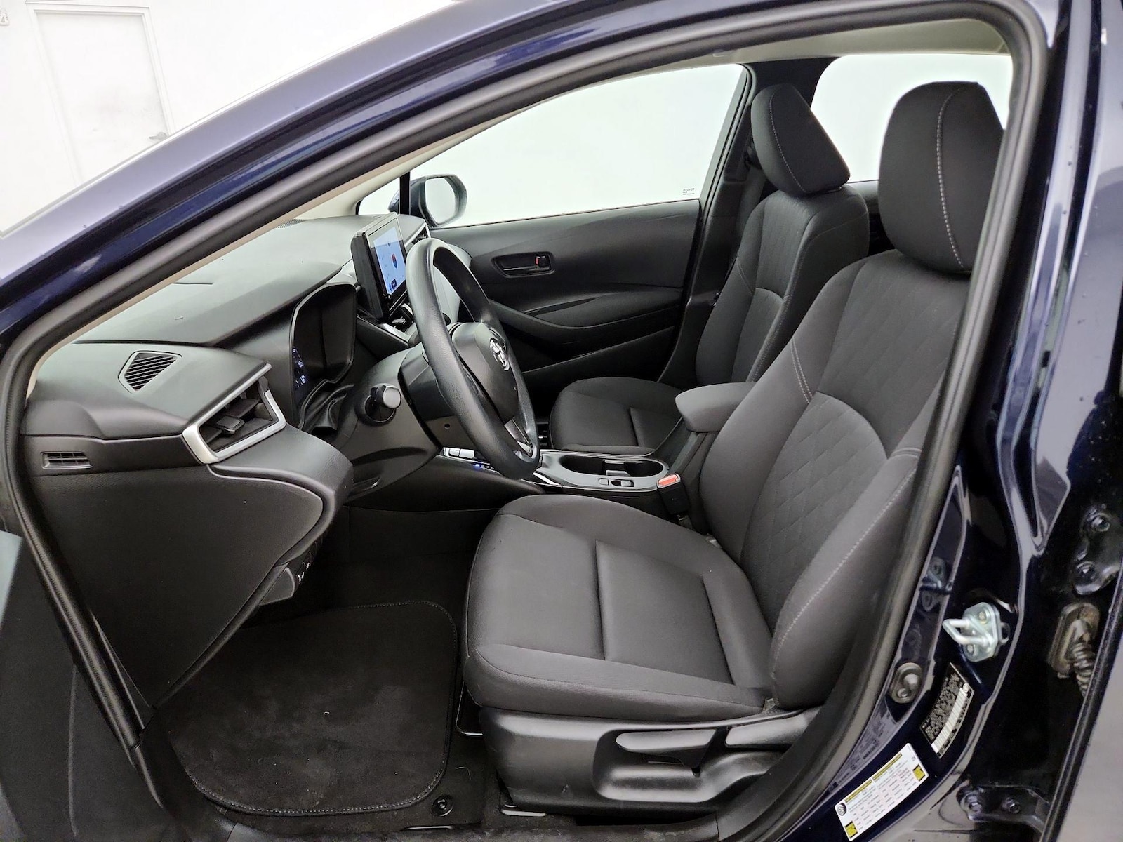 2024 Toyota Corolla LE - Photo 10