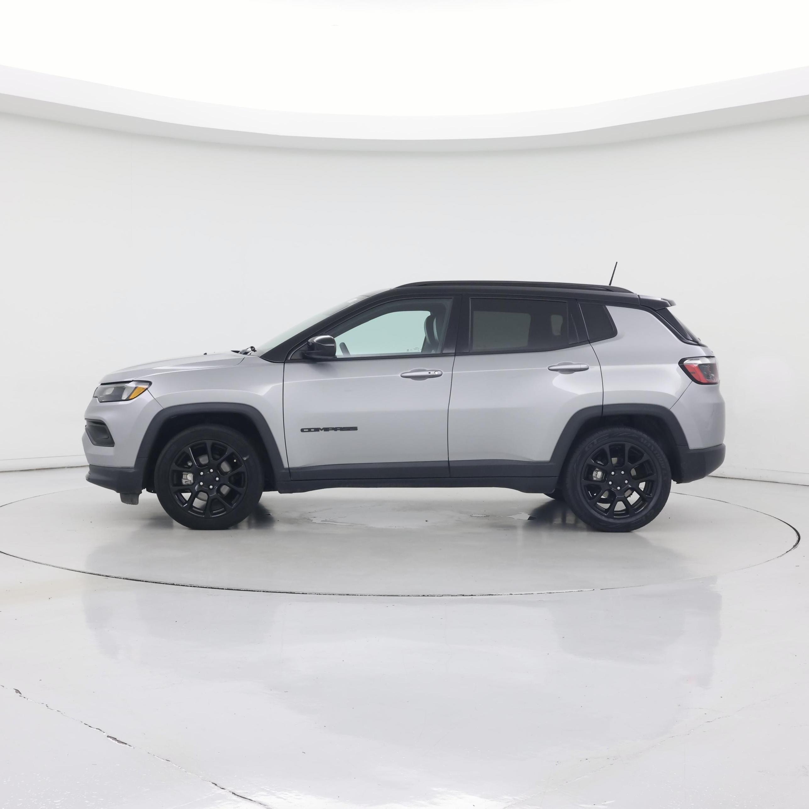 Thumbnail: 2022 Jeep Compass - 3