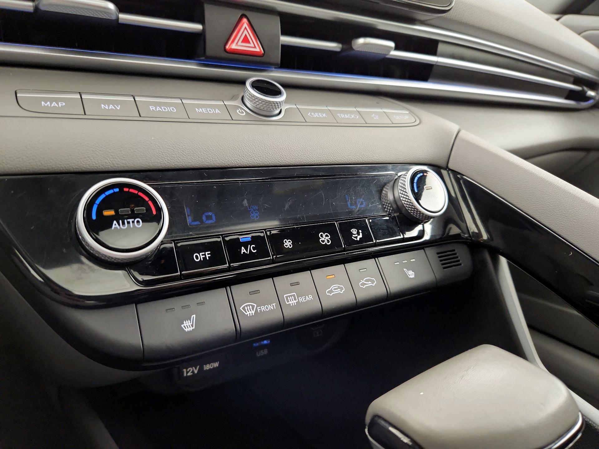 Thumbnail: 2025 Hyundai Elantra - 17