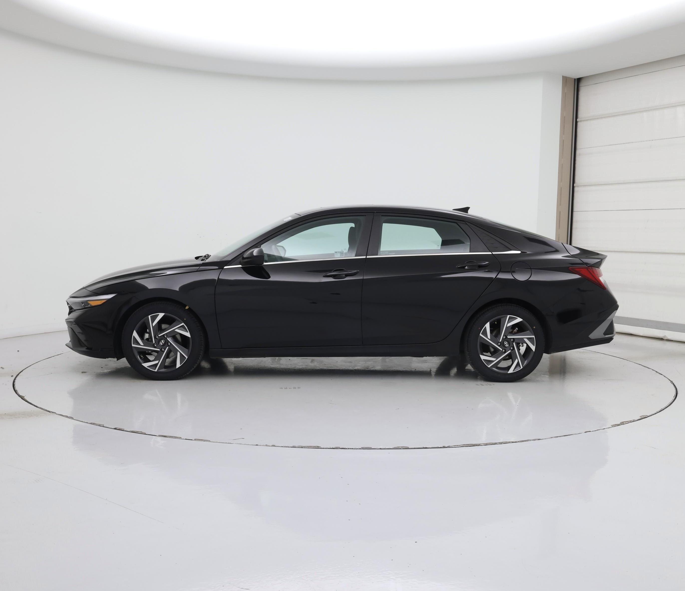 Thumbnail: 2025 Hyundai Elantra - 3