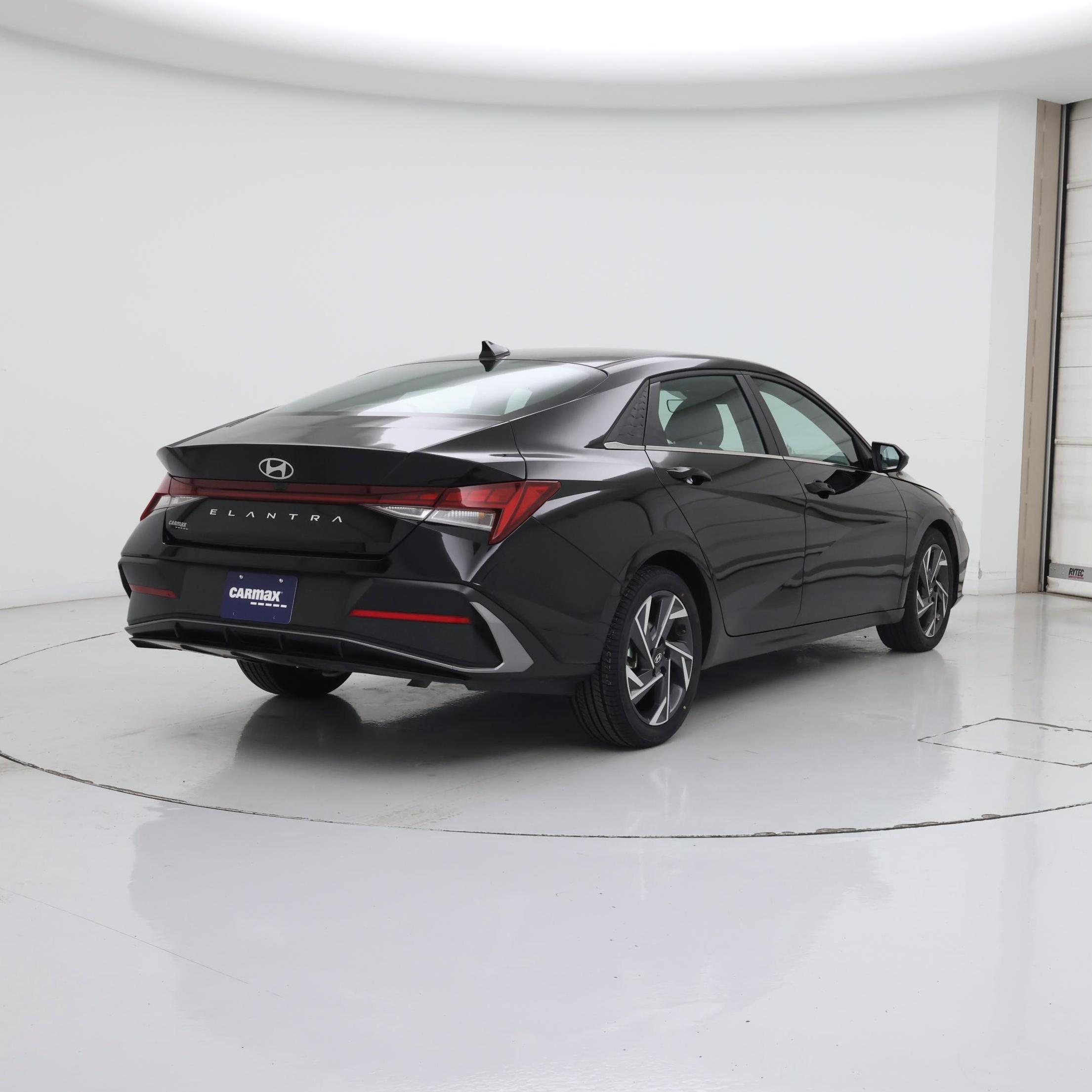Thumbnail: 2025 Hyundai Elantra - 8