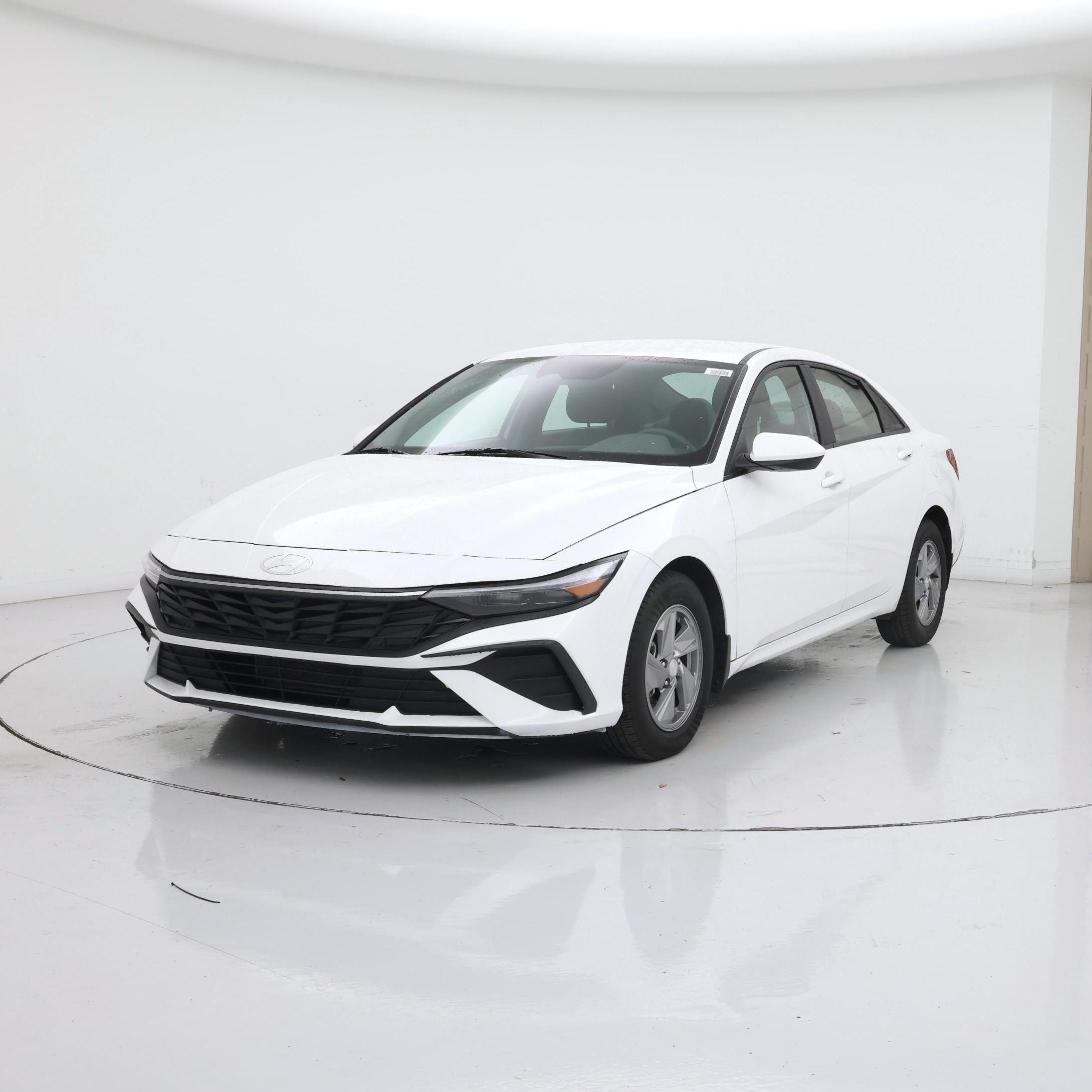 Thumbnail: 2024 Hyundai Elantra - 4