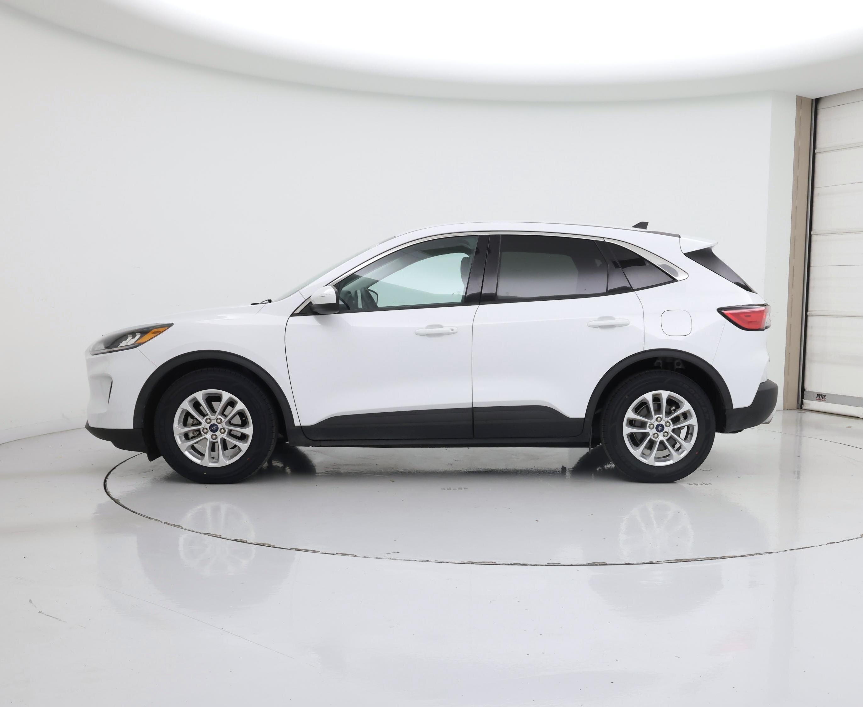 Thumbnail: 2021 Ford Escape - 3
