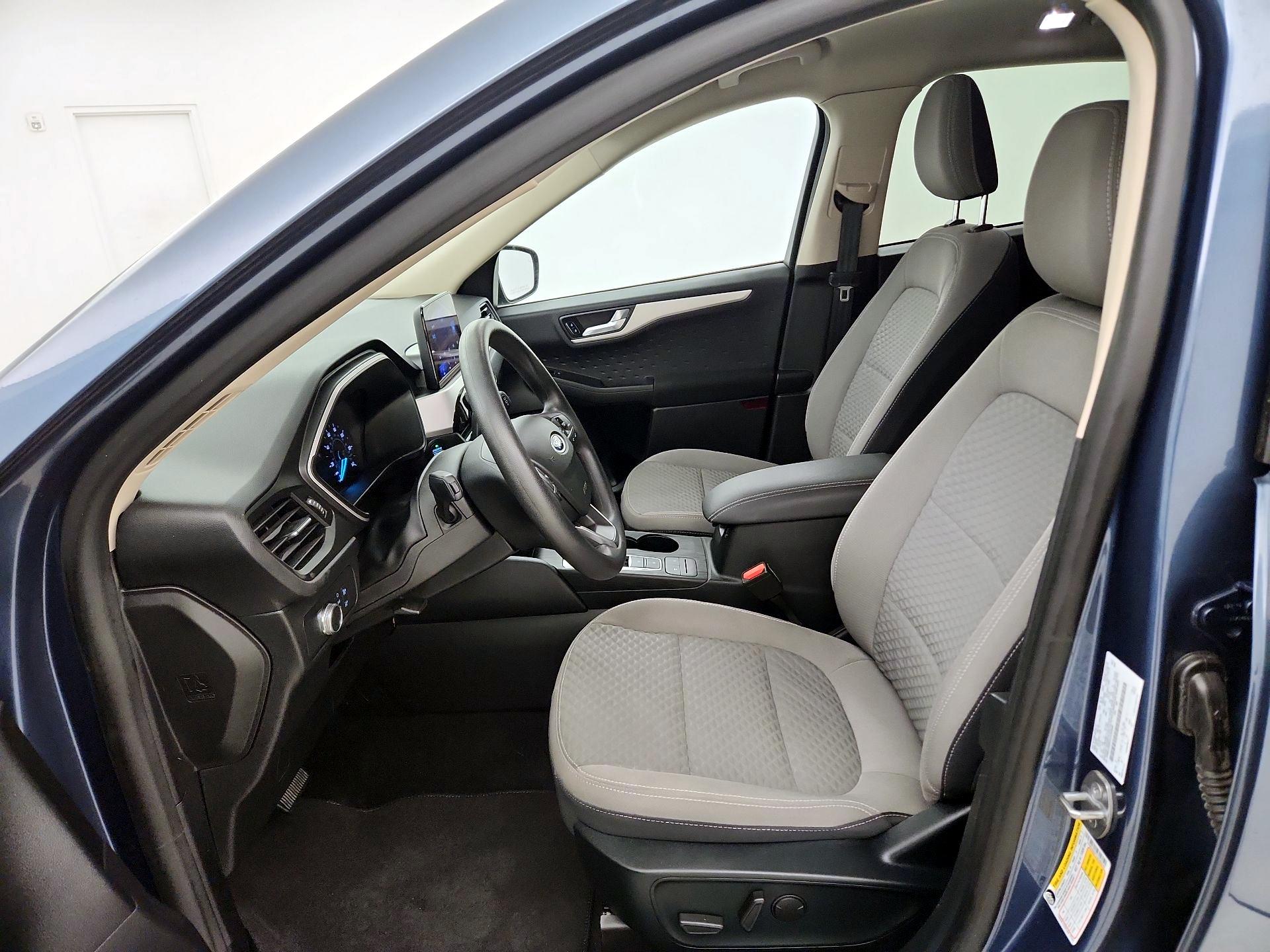 Thumbnail: 2020 Ford Escape - 9