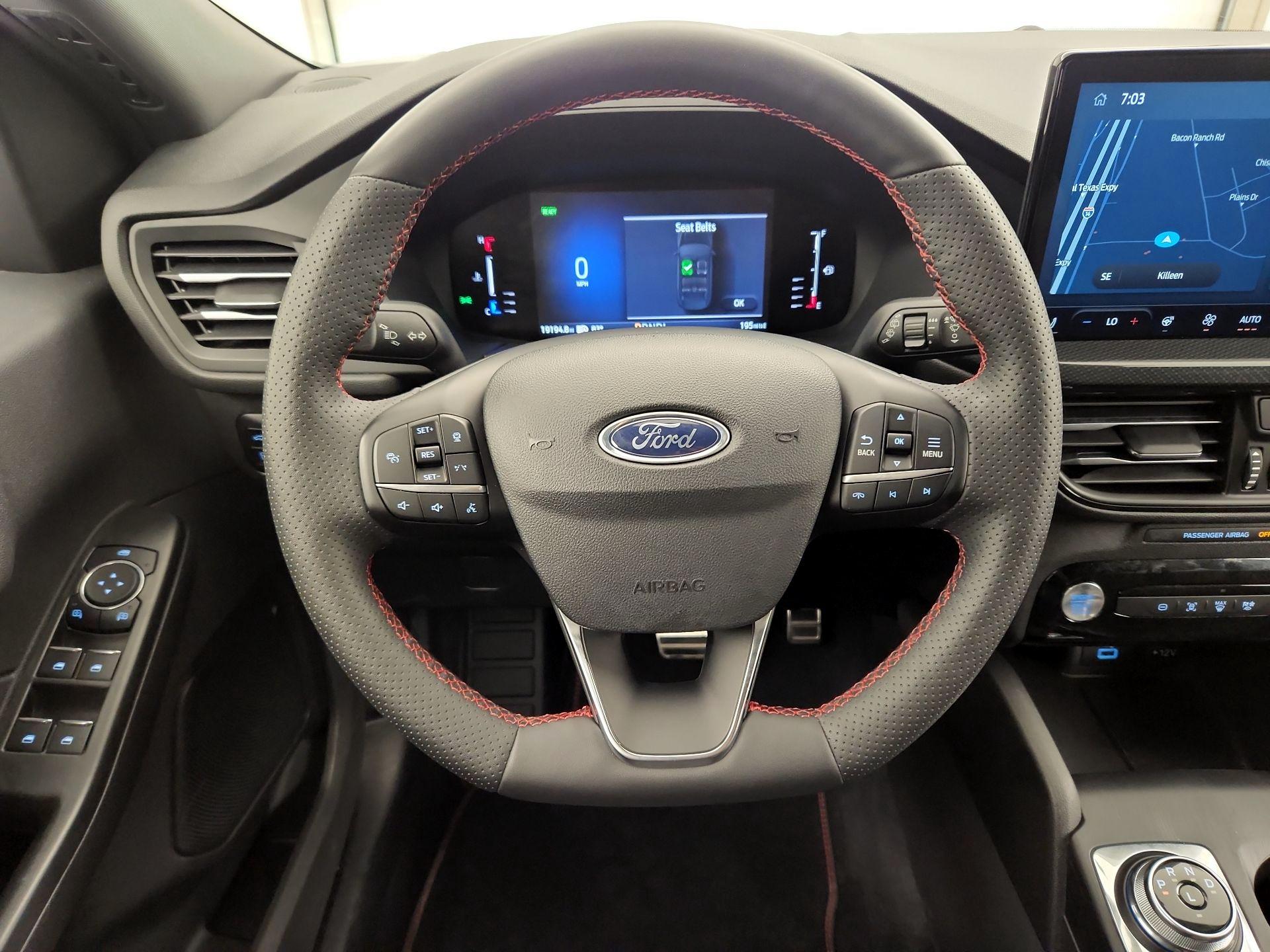 Thumbnail: 2023 Ford Escape - 10