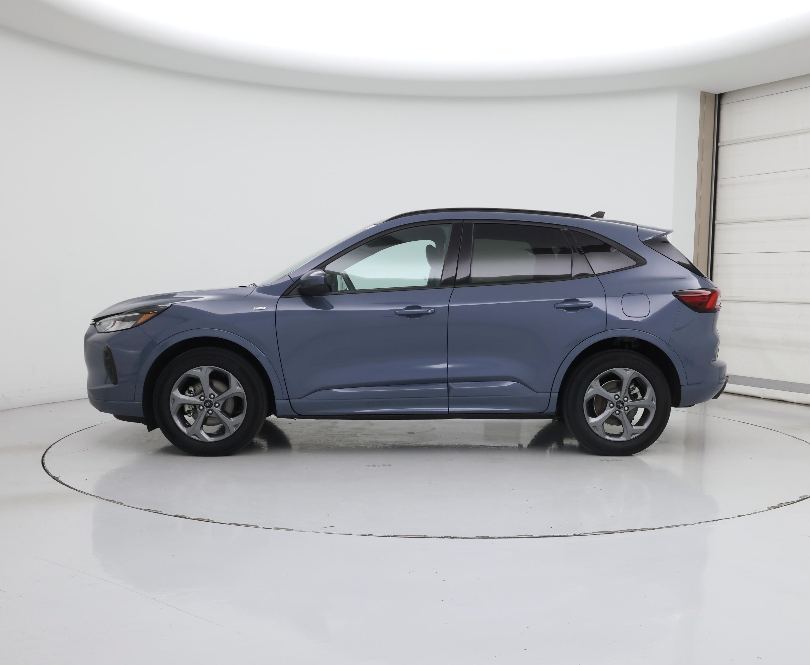 Thumbnail: 2023 Ford Escape - 3