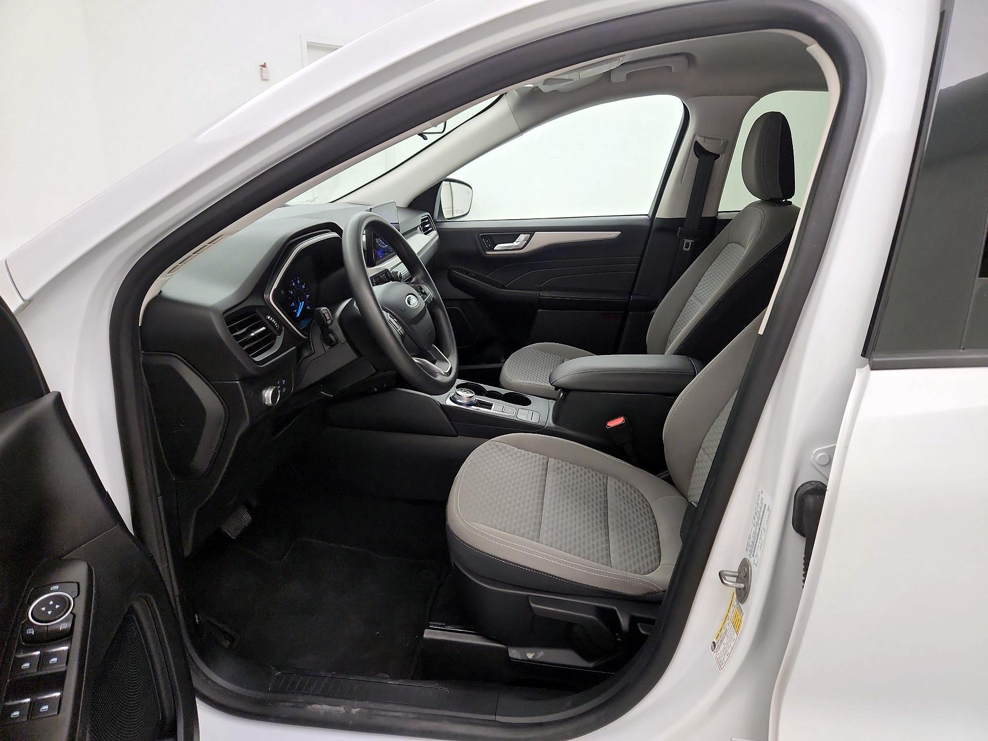 Thumbnail: 2021 Ford Escape - 11