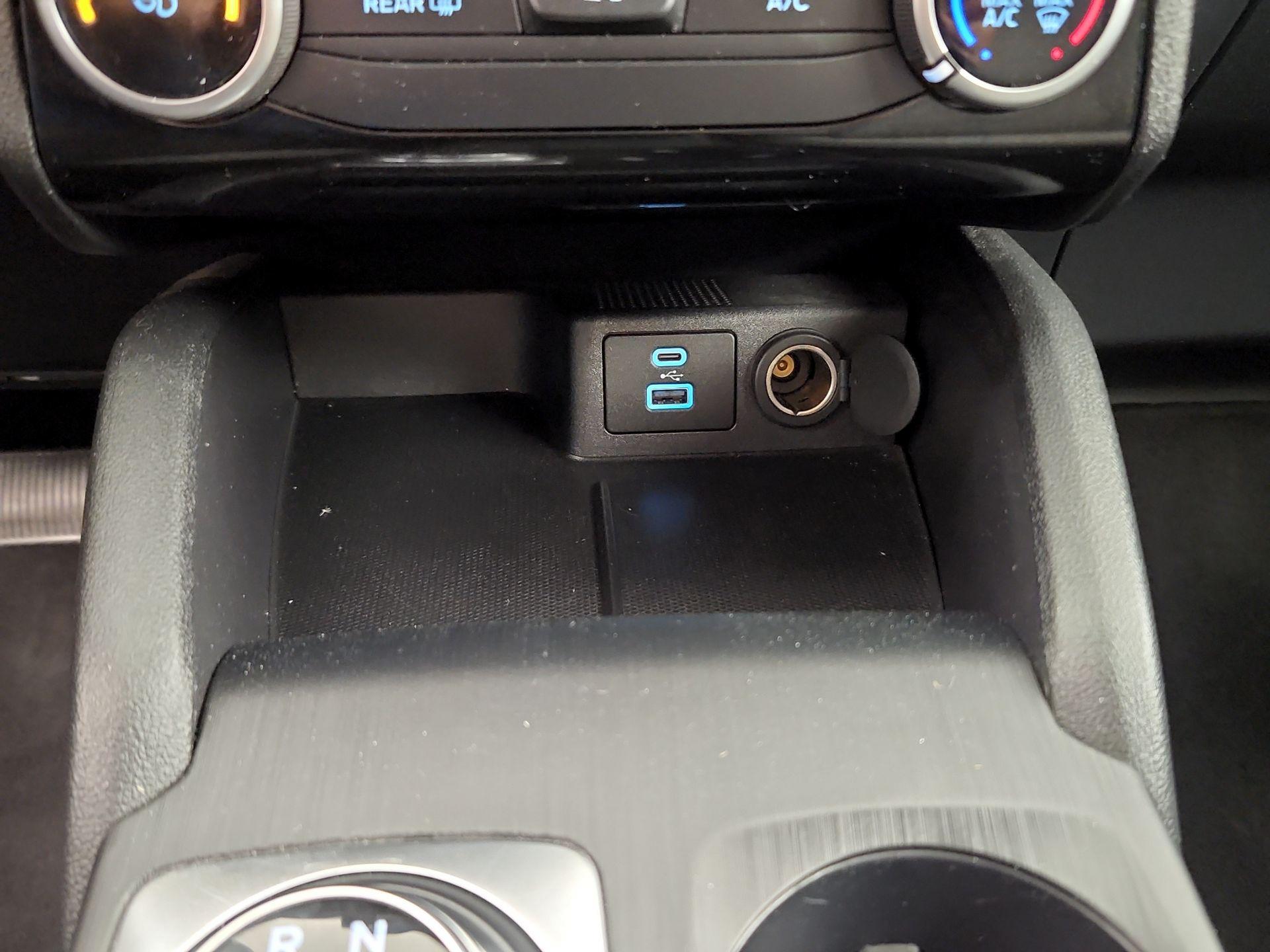 Thumbnail: 2021 Ford Escape - 18