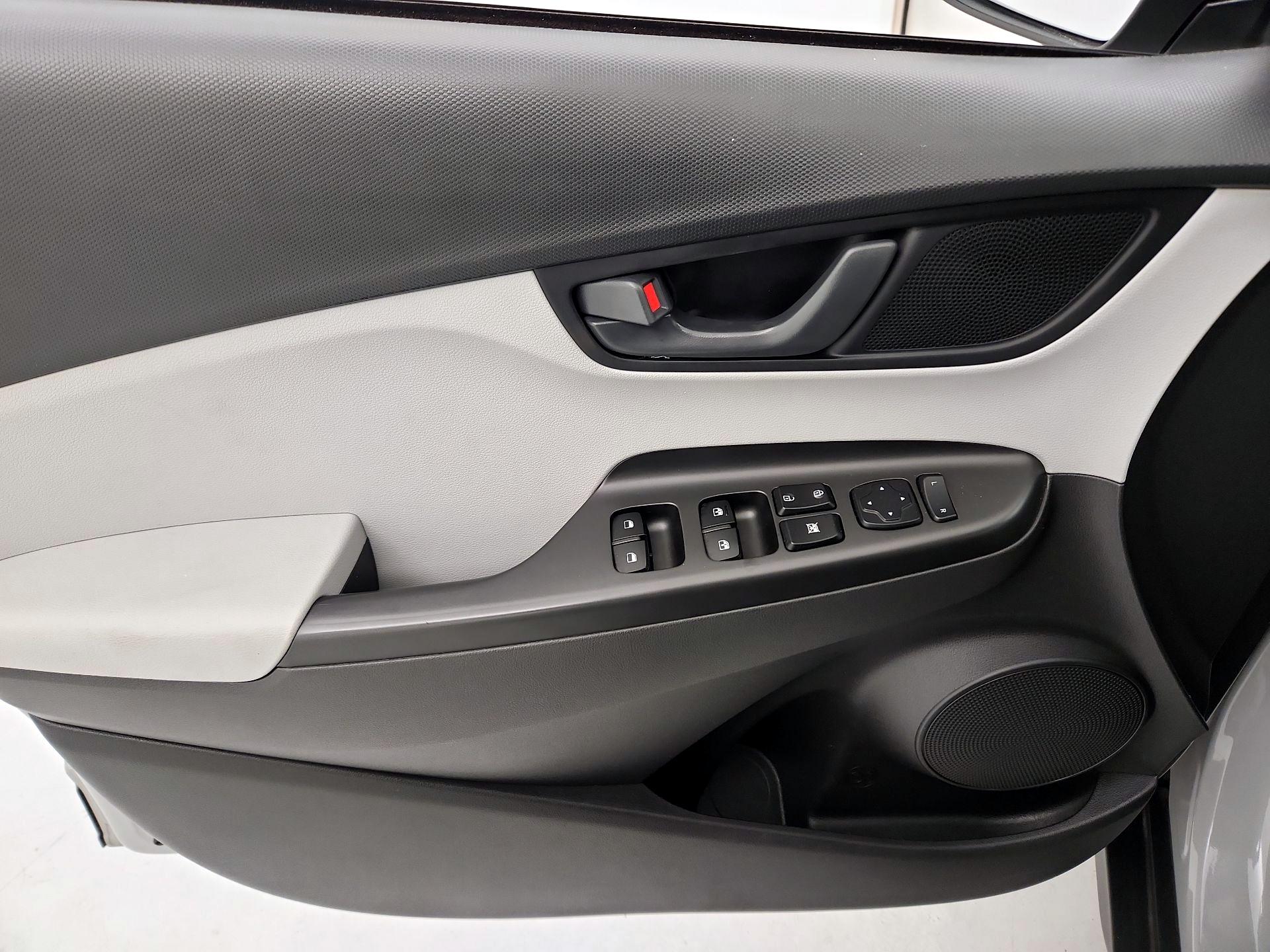 Thumbnail: 2023 Hyundai Kona - 12