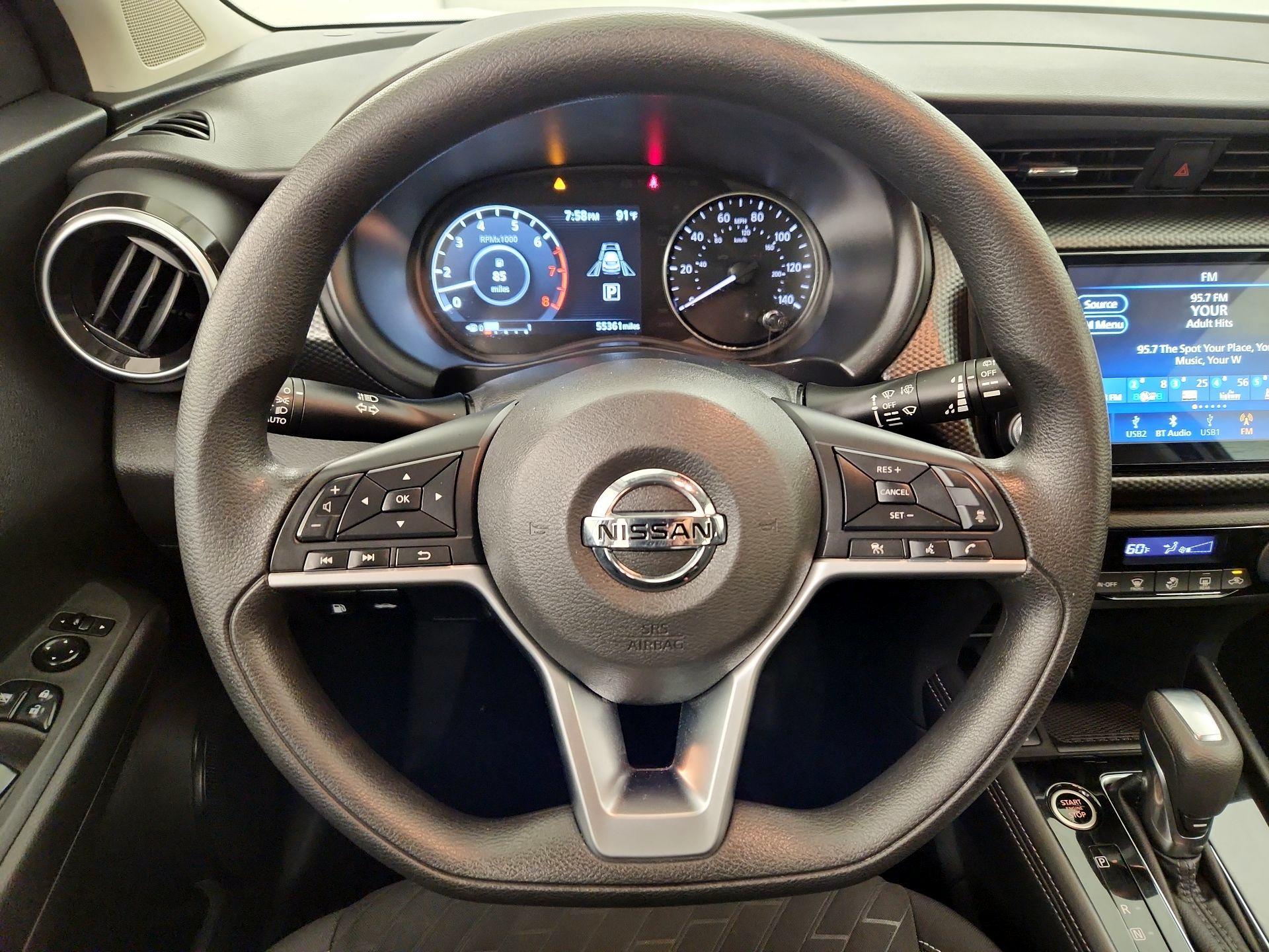 Thumbnail: 2021 Nissan Kicks - 10