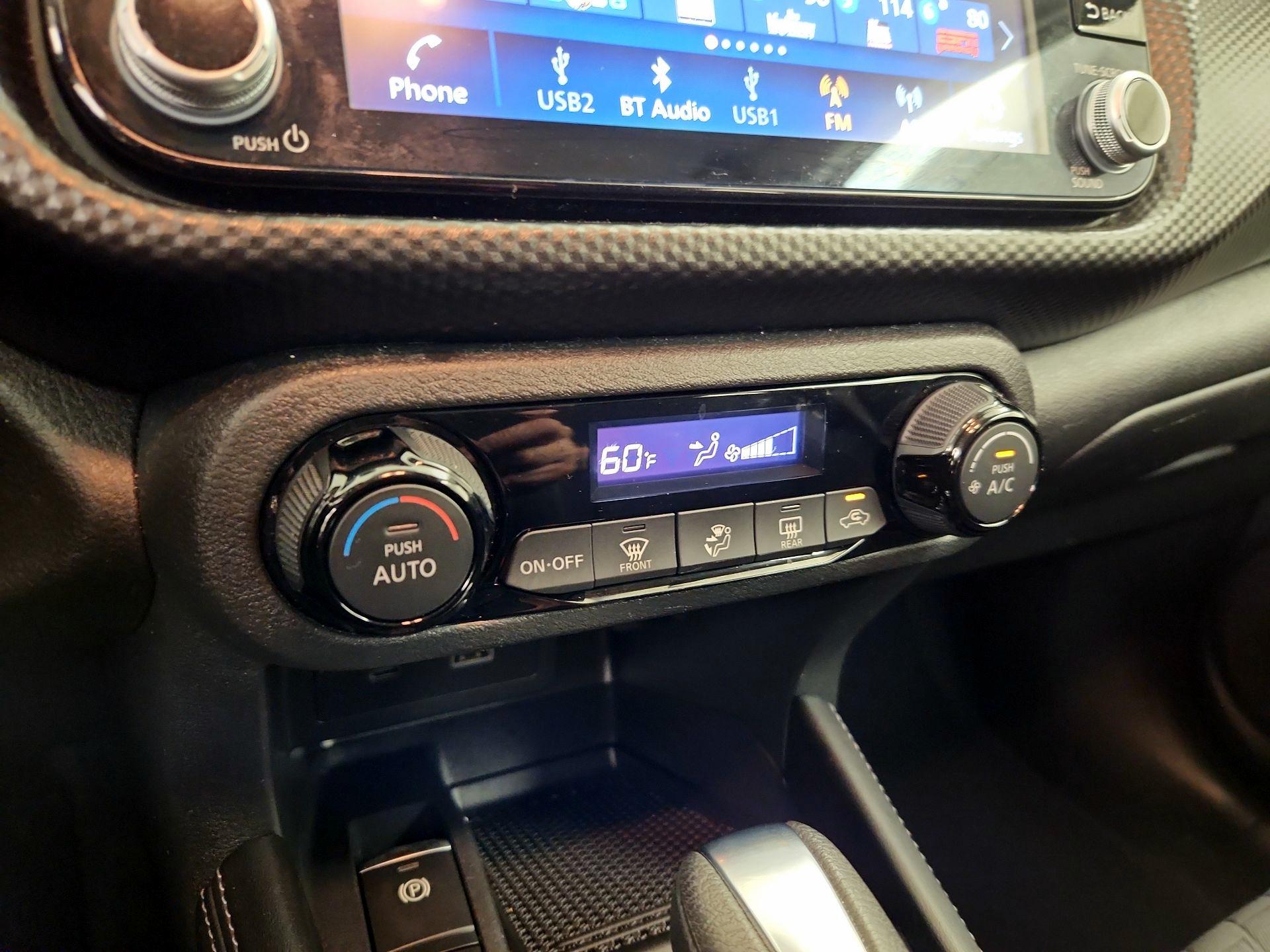 Thumbnail: 2021 Nissan Kicks - 16