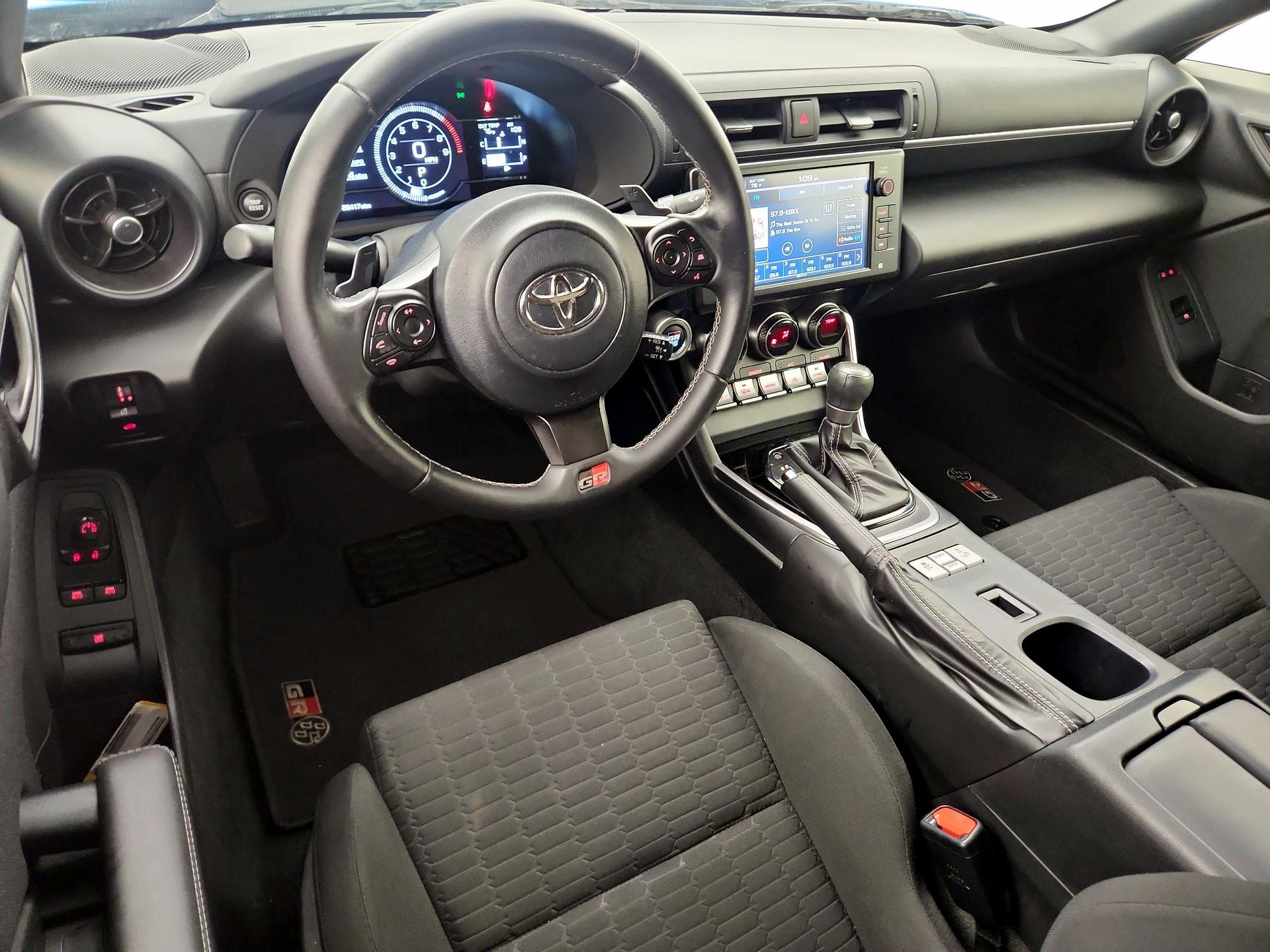 Thumbnail: 2023 Toyota GR86 - 9