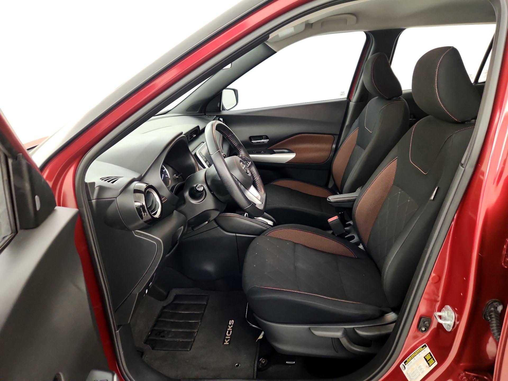 Thumbnail: 2020 Nissan Kicks - 11