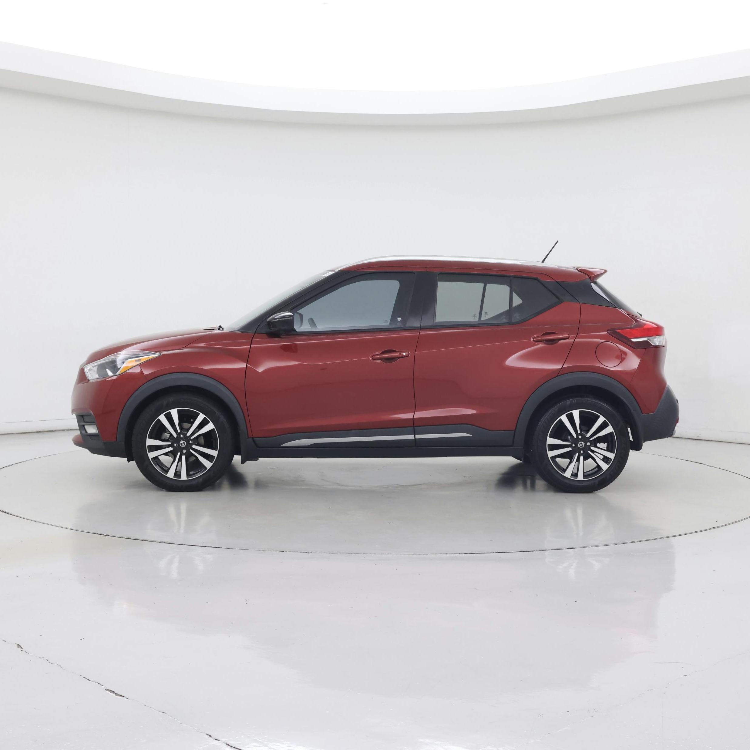 Thumbnail: 2020 Nissan Kicks - 3