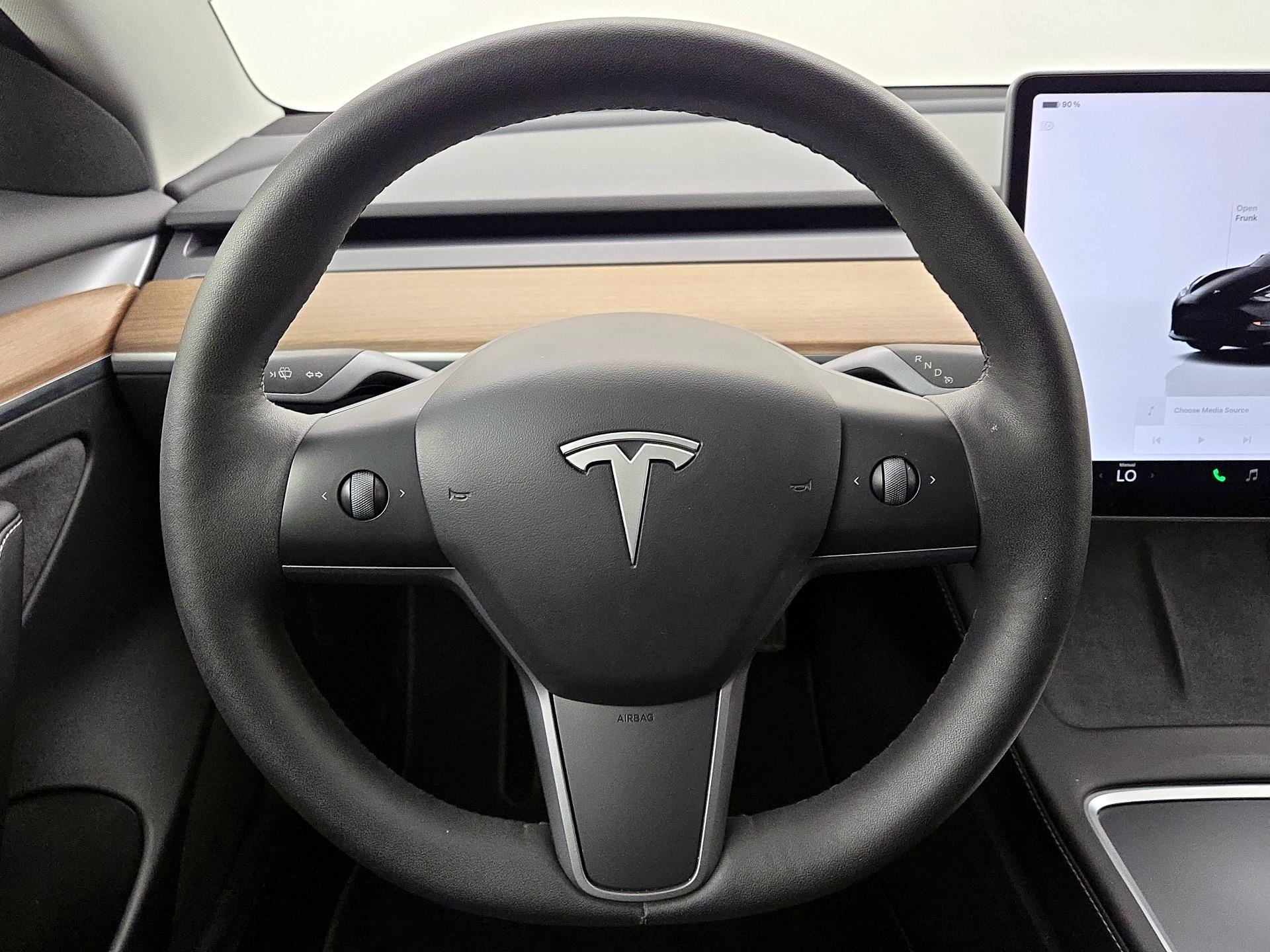 Thumbnail: 2023 Tesla Model 3 - 10
