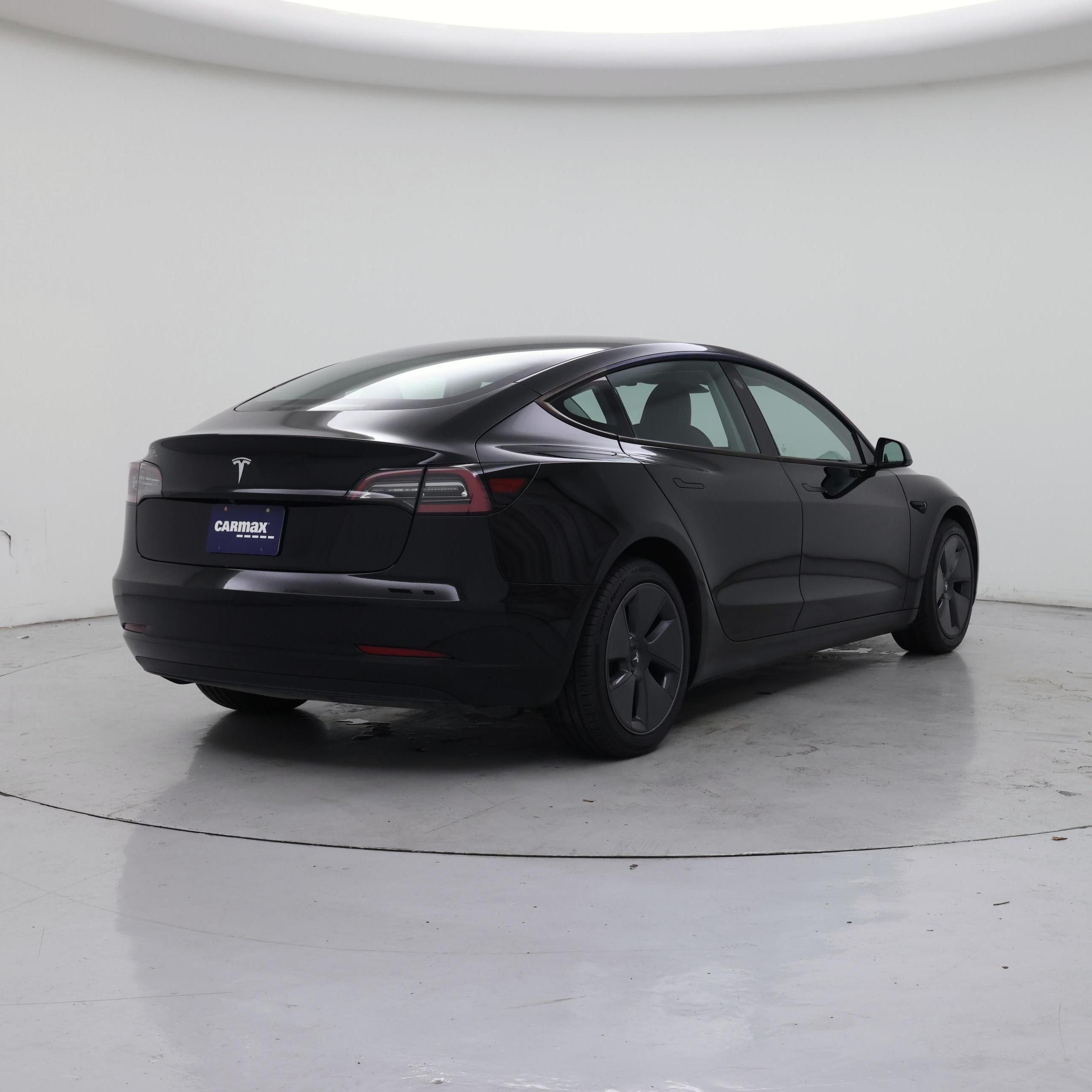 Thumbnail: 2023 Tesla Model 3 - 8