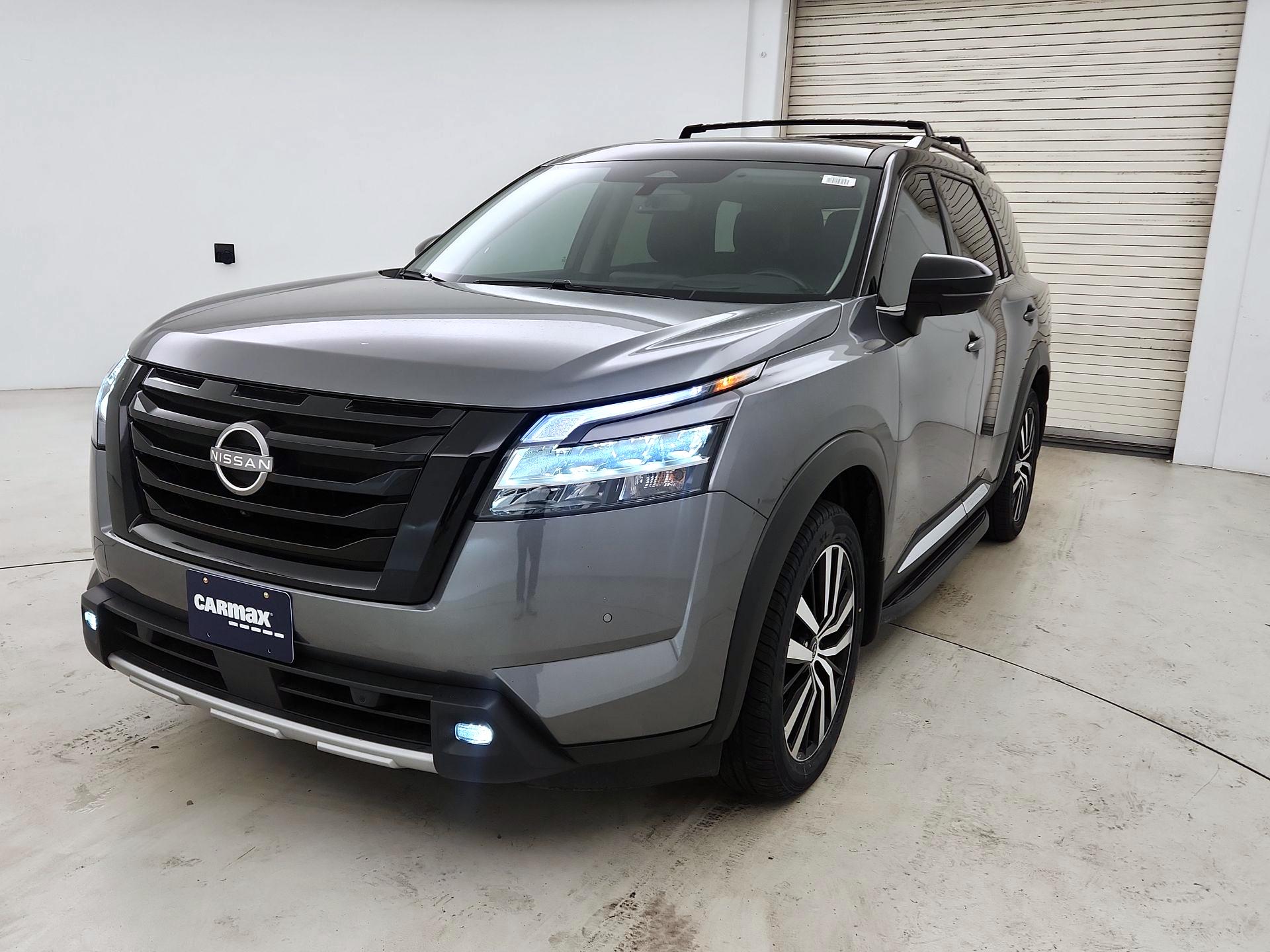 Thumbnail: 2023 Nissan Pathfinder - 3