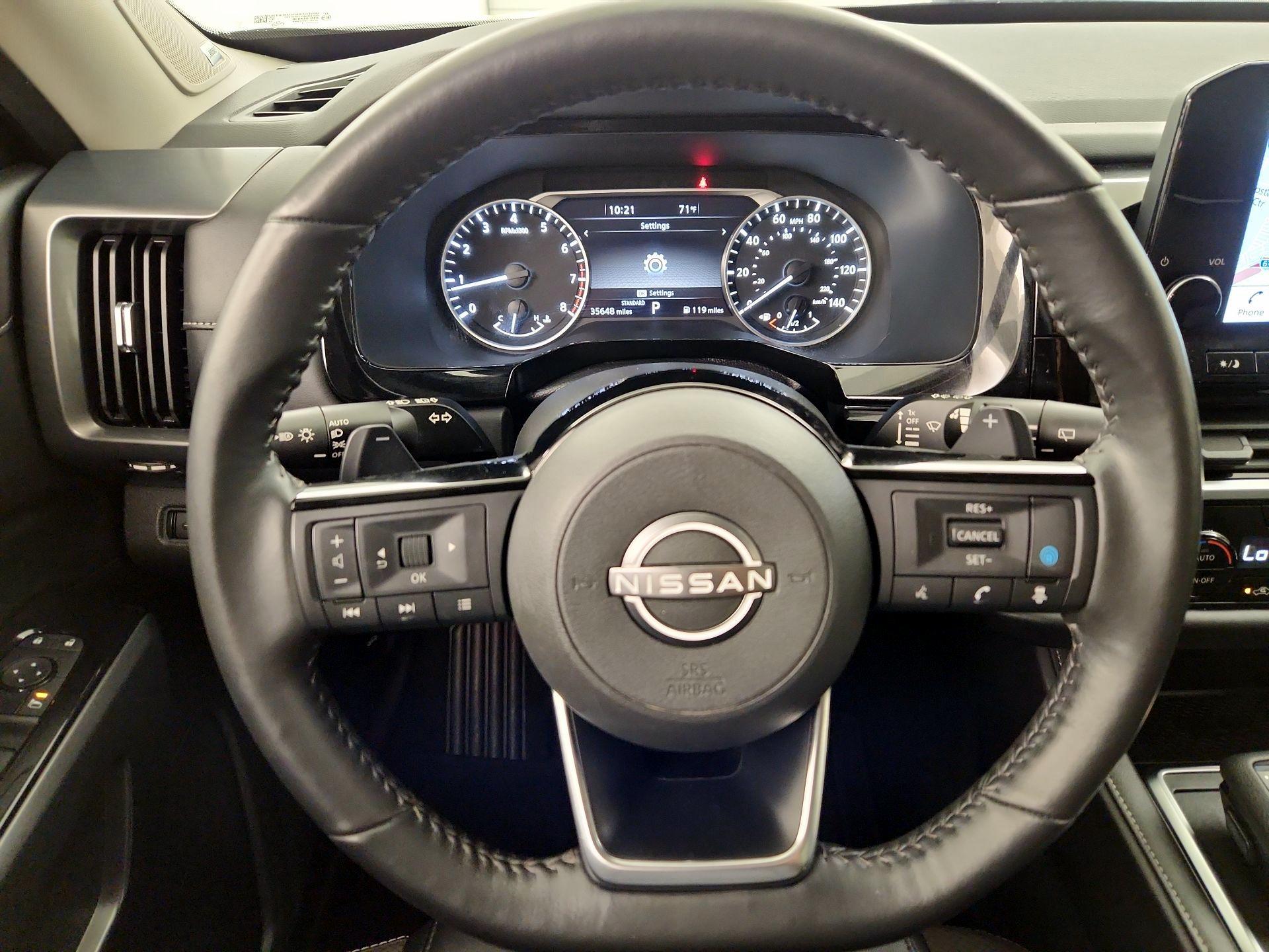 Thumbnail: 2023 Nissan Pathfinder - 10