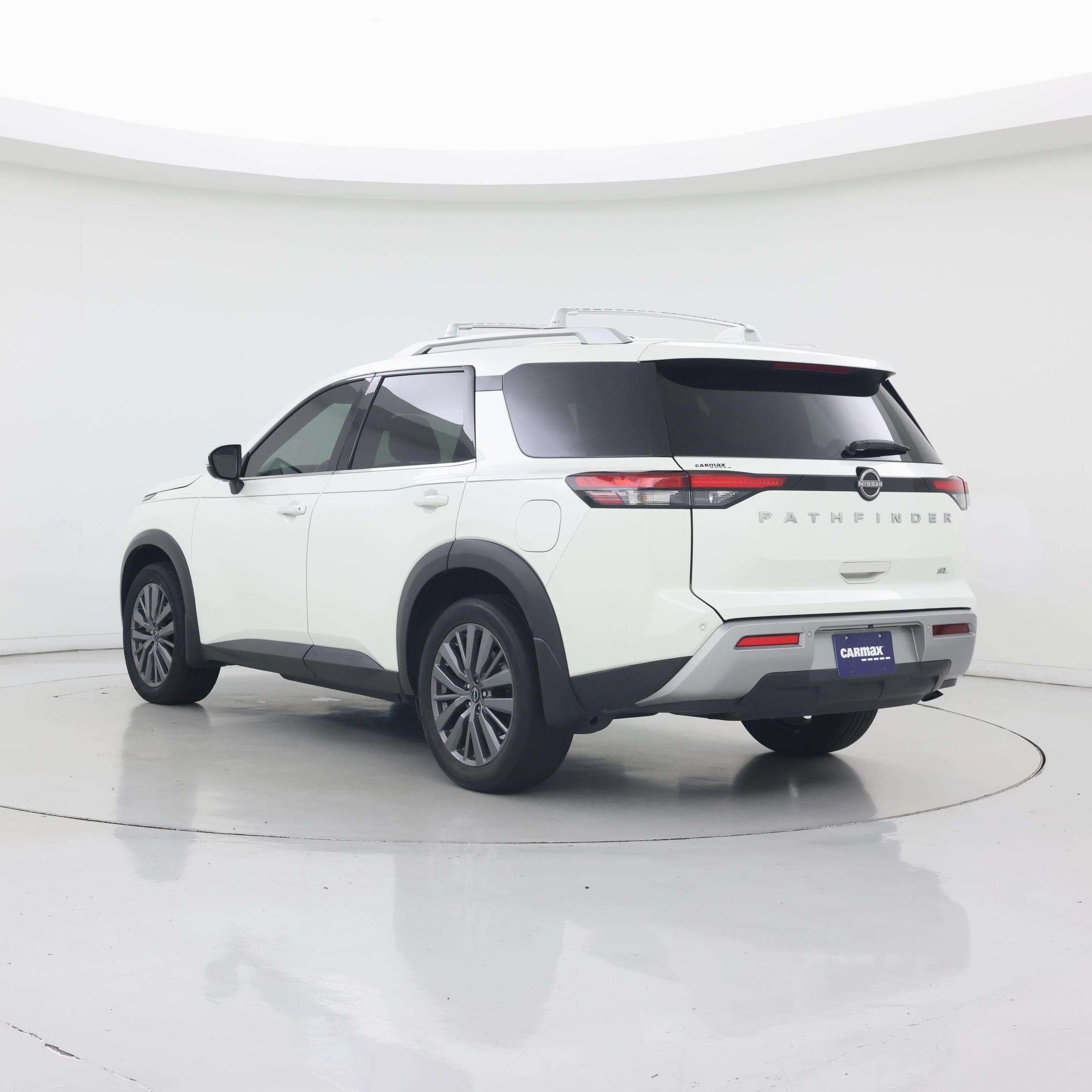 Thumbnail: 2023 Nissan Pathfinder - 2