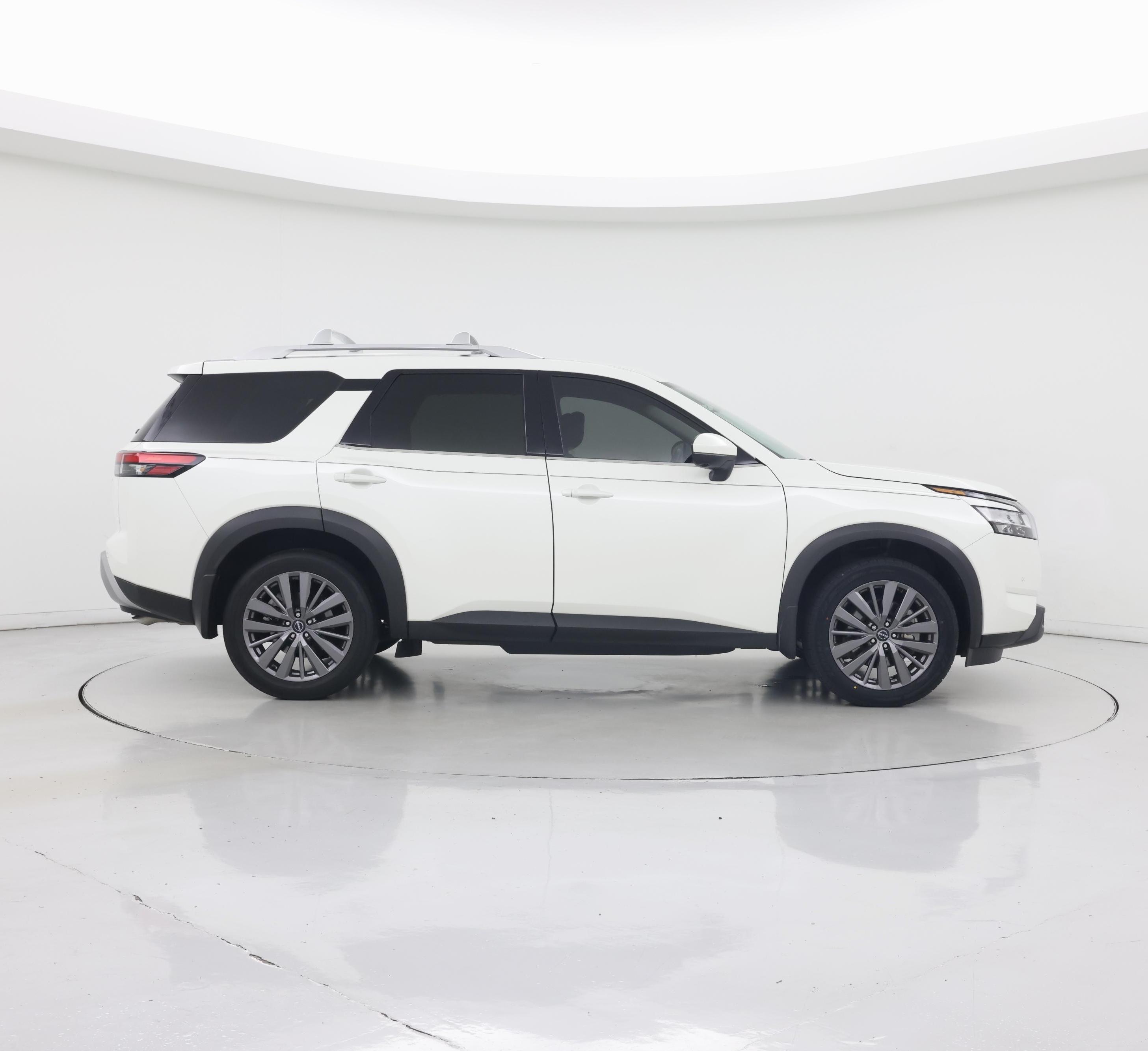 Thumbnail: 2023 Nissan Pathfinder - 7
