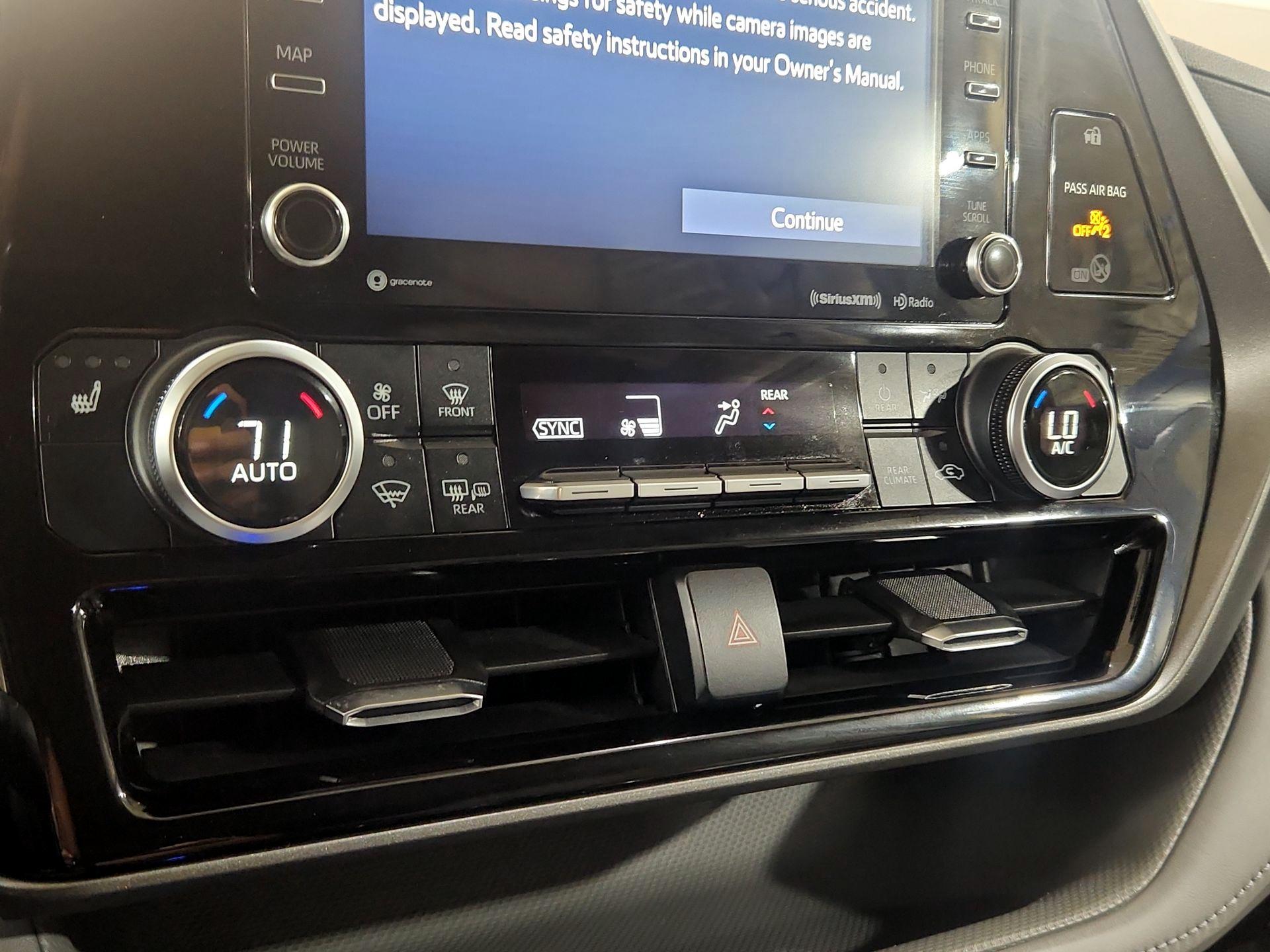 Thumbnail: 2021 Toyota Highlander - 16
