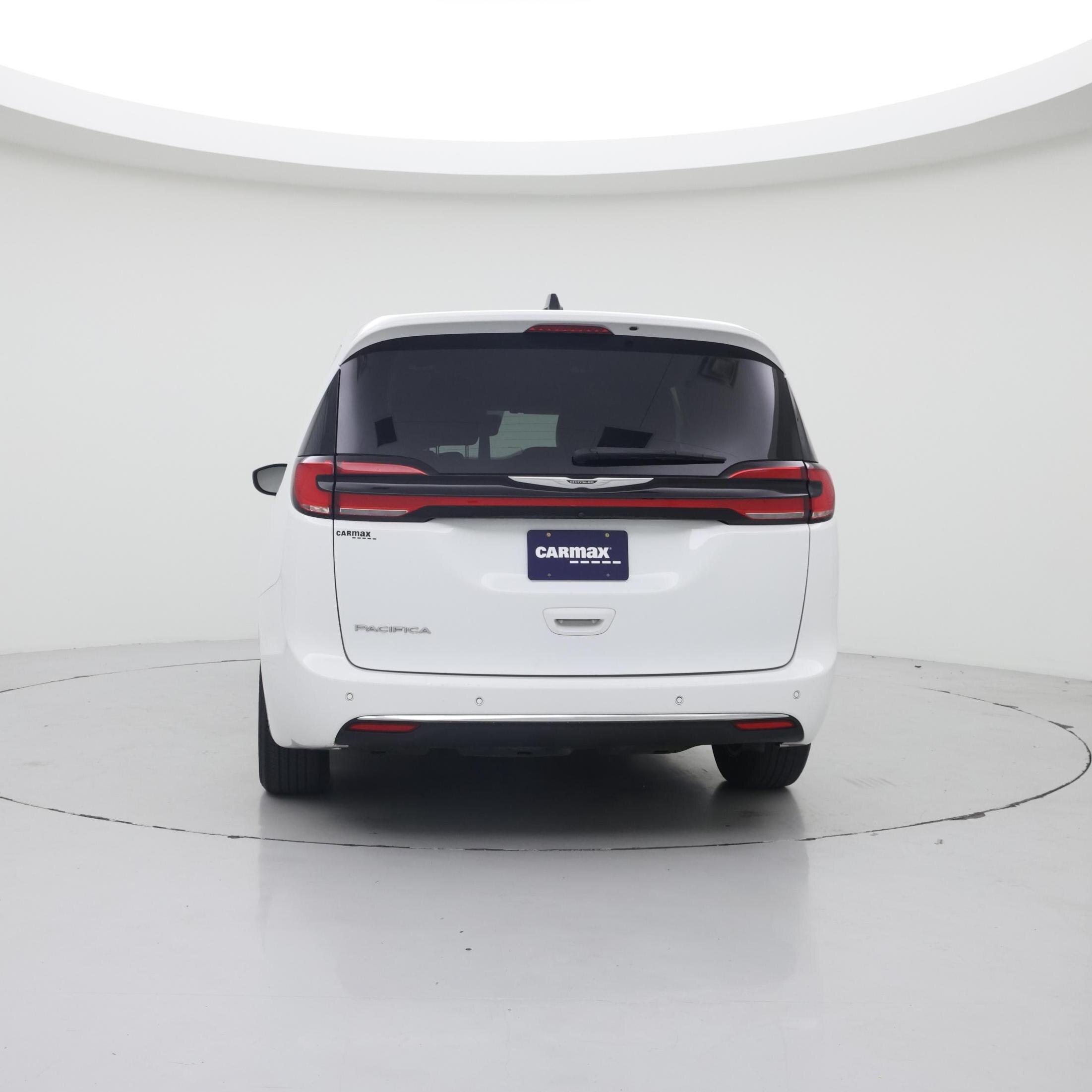 Thumbnail: 2023 Chrysler Pacifica - 6