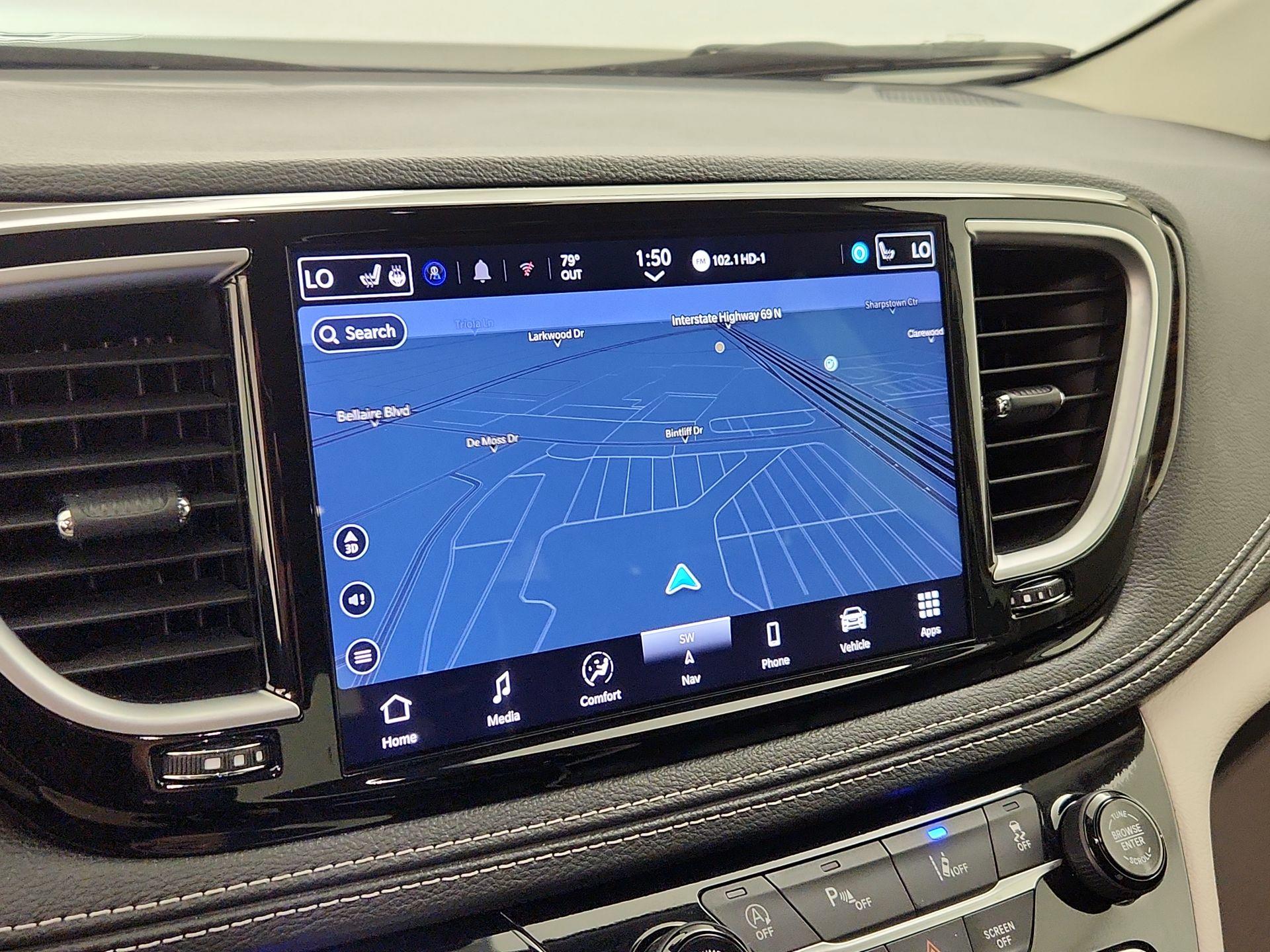 Thumbnail: 2024 Chrysler Pacifica - 14