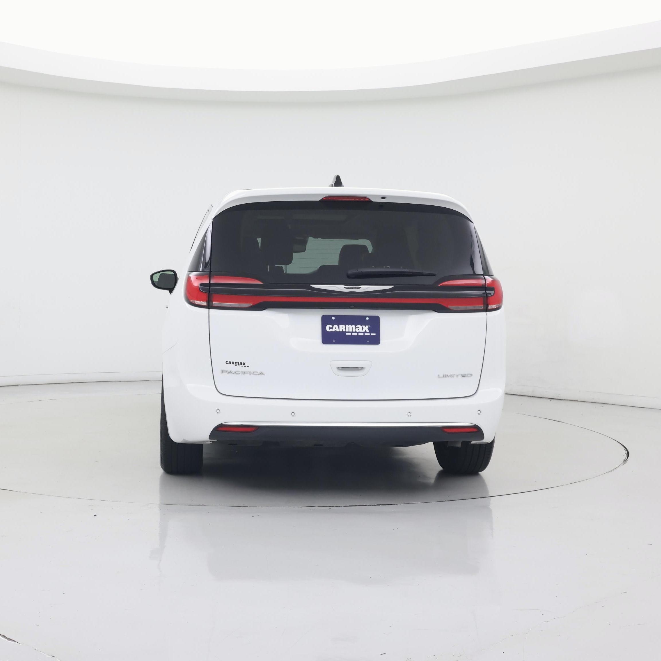Thumbnail: 2024 Chrysler Pacifica - 6