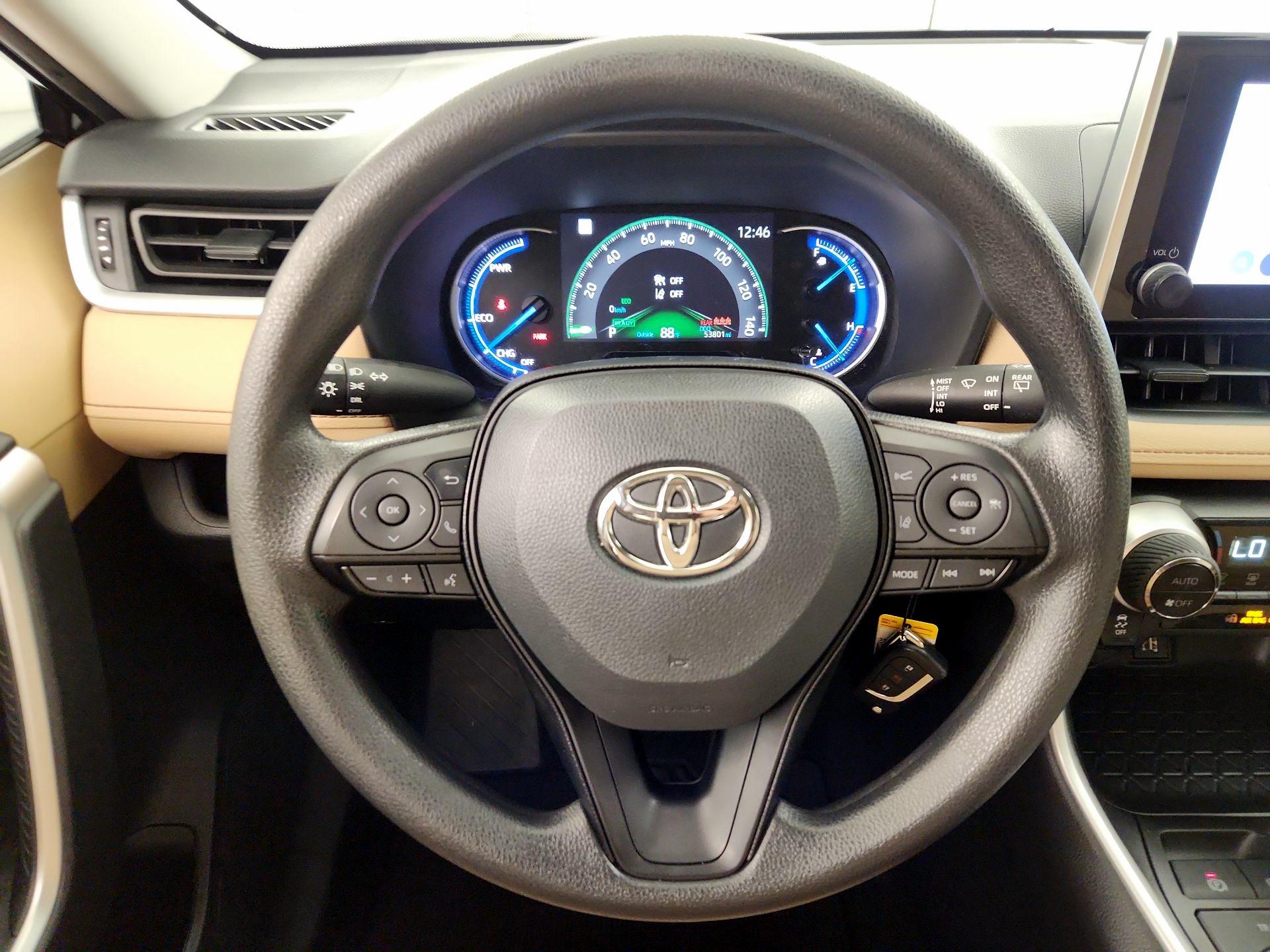 Thumbnail: 2024 Toyota RAV4 - 10