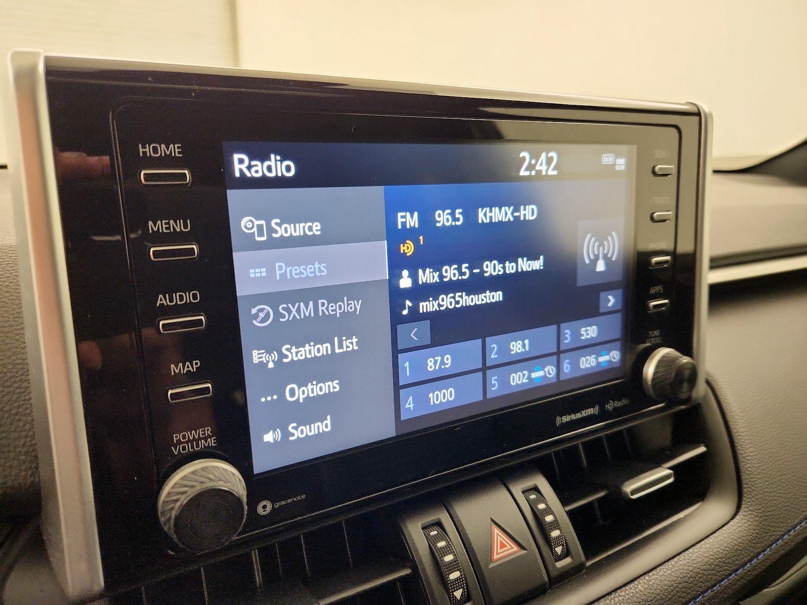 2021 Toyota RAV4 XSE - Photo 16