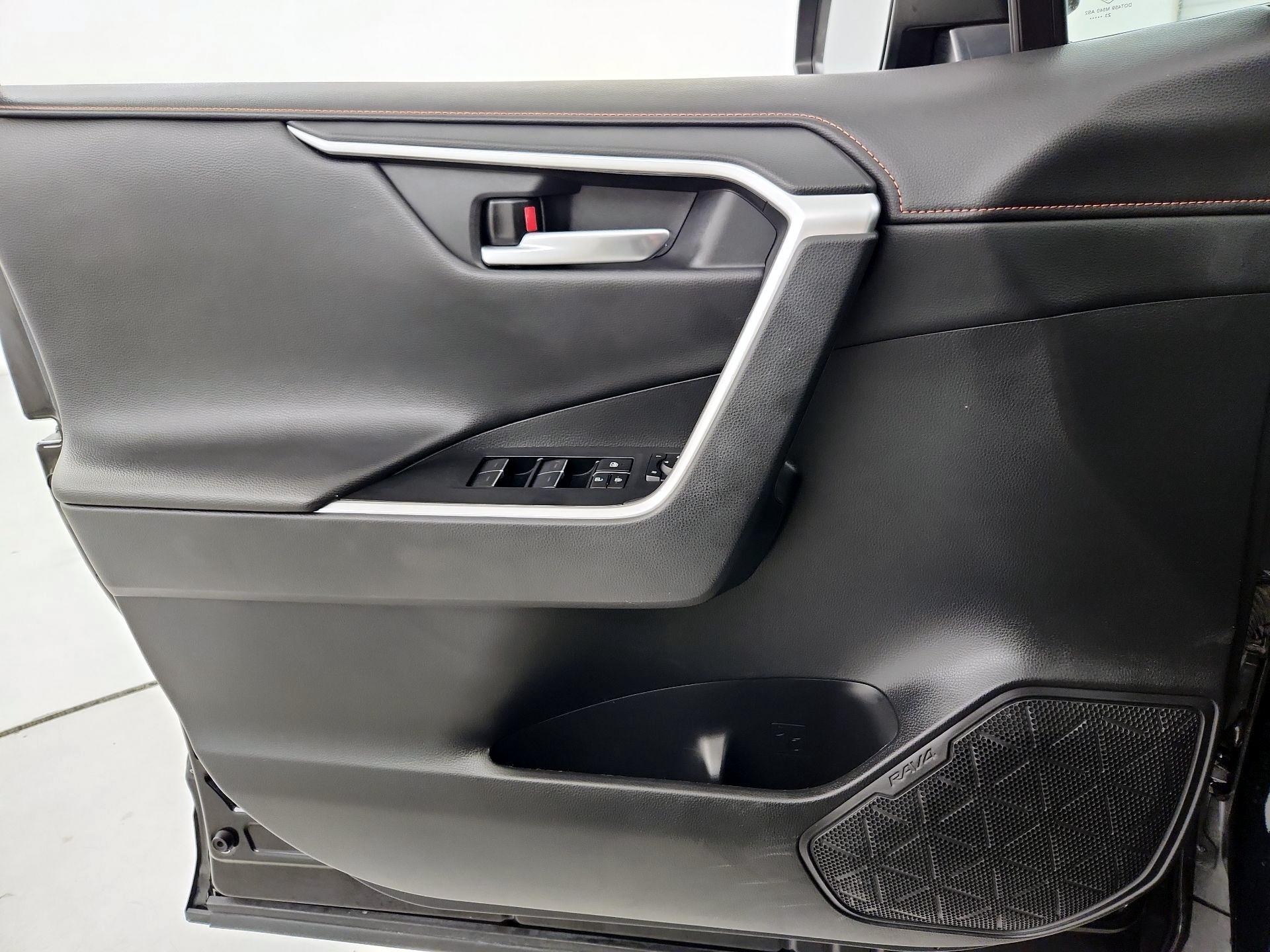 Thumbnail: 2024 Toyota RAV4 - 12