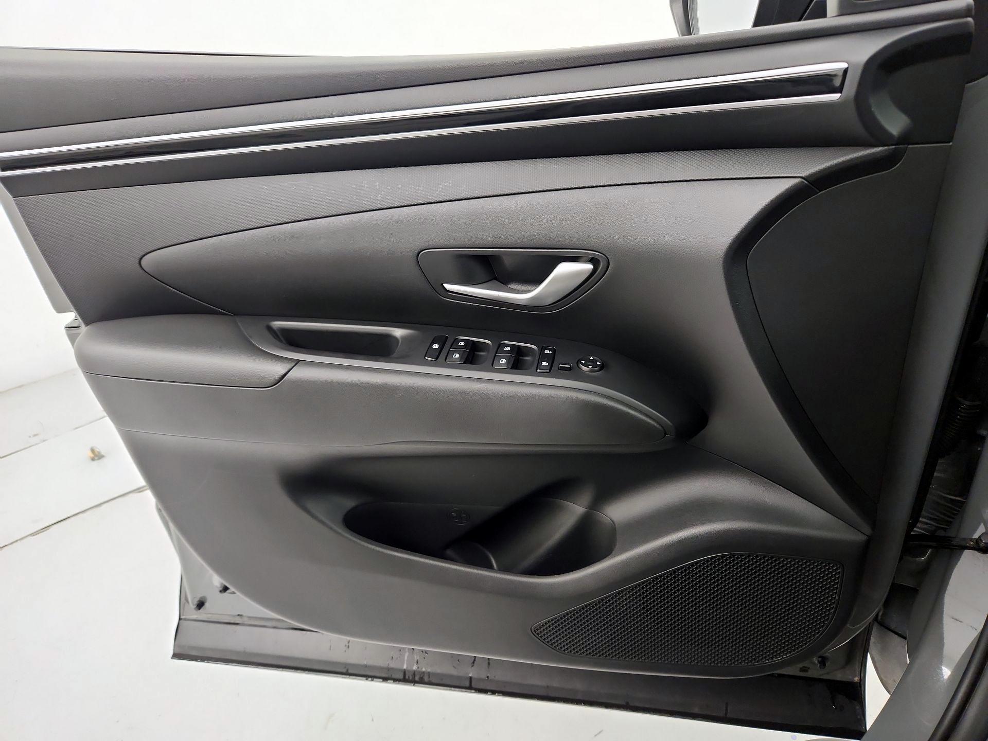 Thumbnail: 2023 Hyundai Santa Cruz - 12