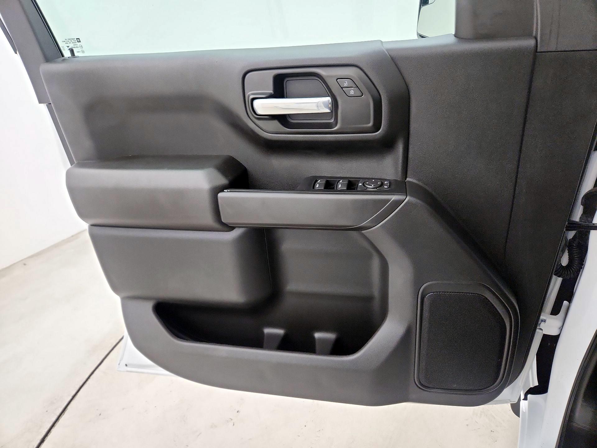 Thumbnail: 2025 Chevrolet Silverado 1500 - 10
