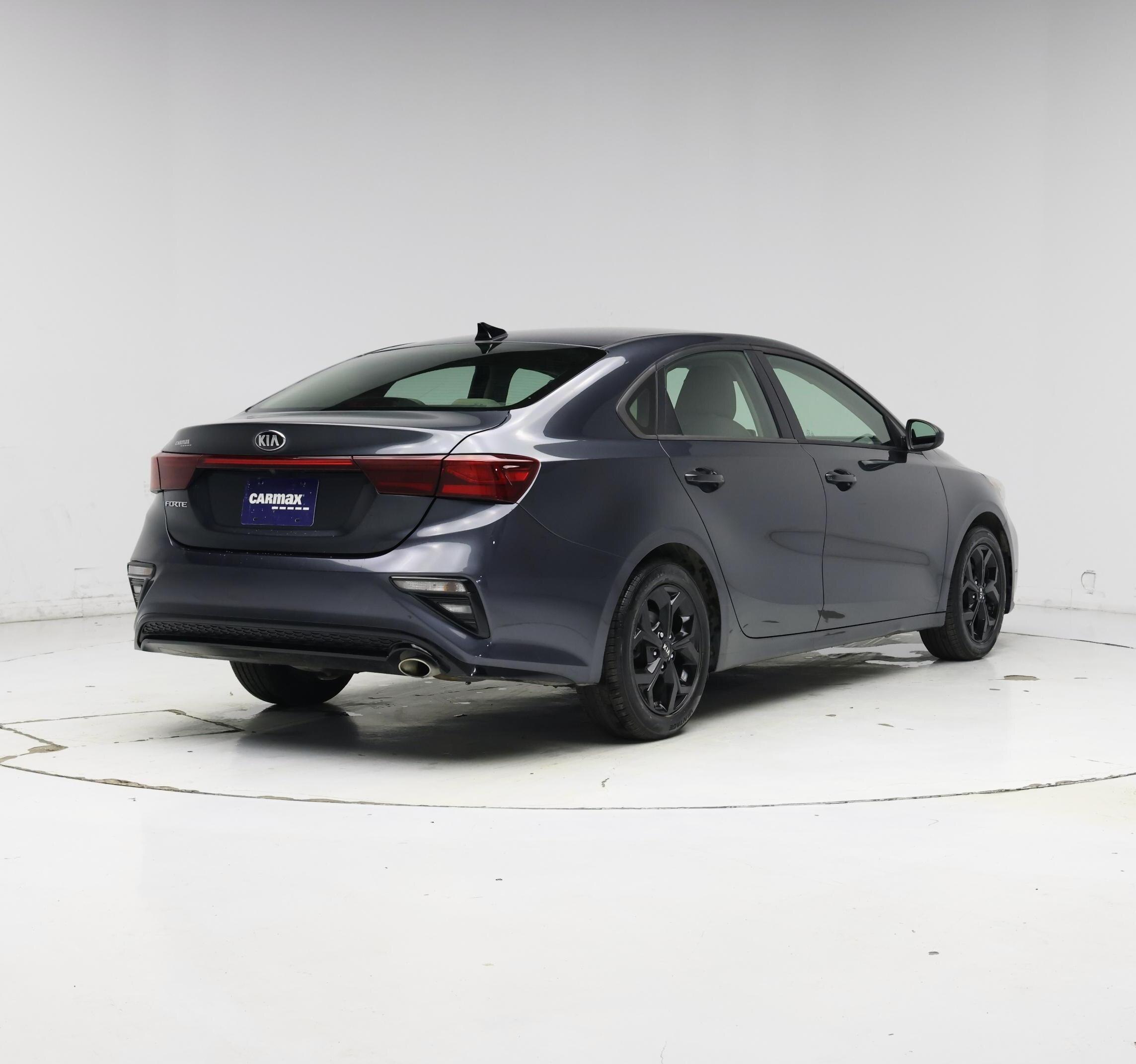 Thumbnail: 2020 Kia Forte - 8