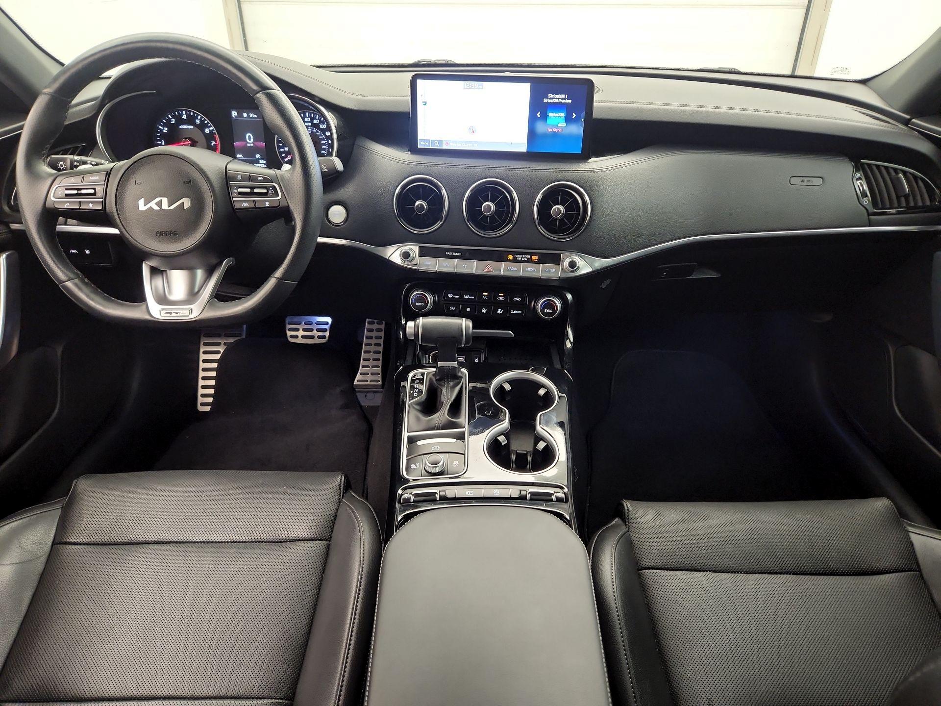 Thumbnail: 2023 Kia Stinger - 9