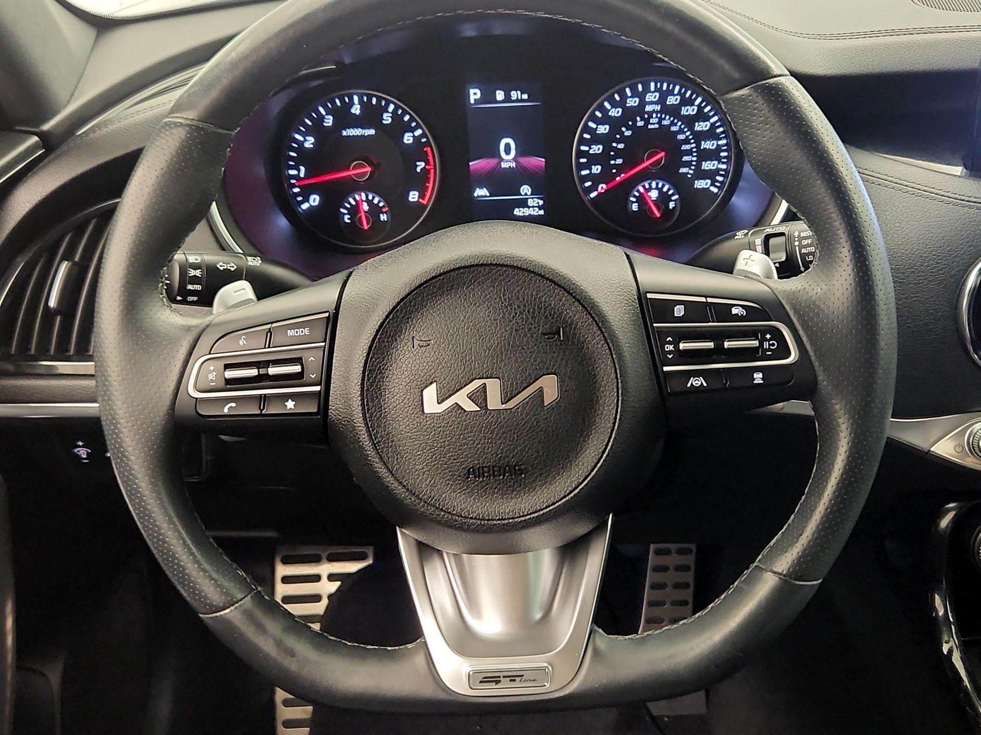 Thumbnail: 2023 Kia Stinger - 10