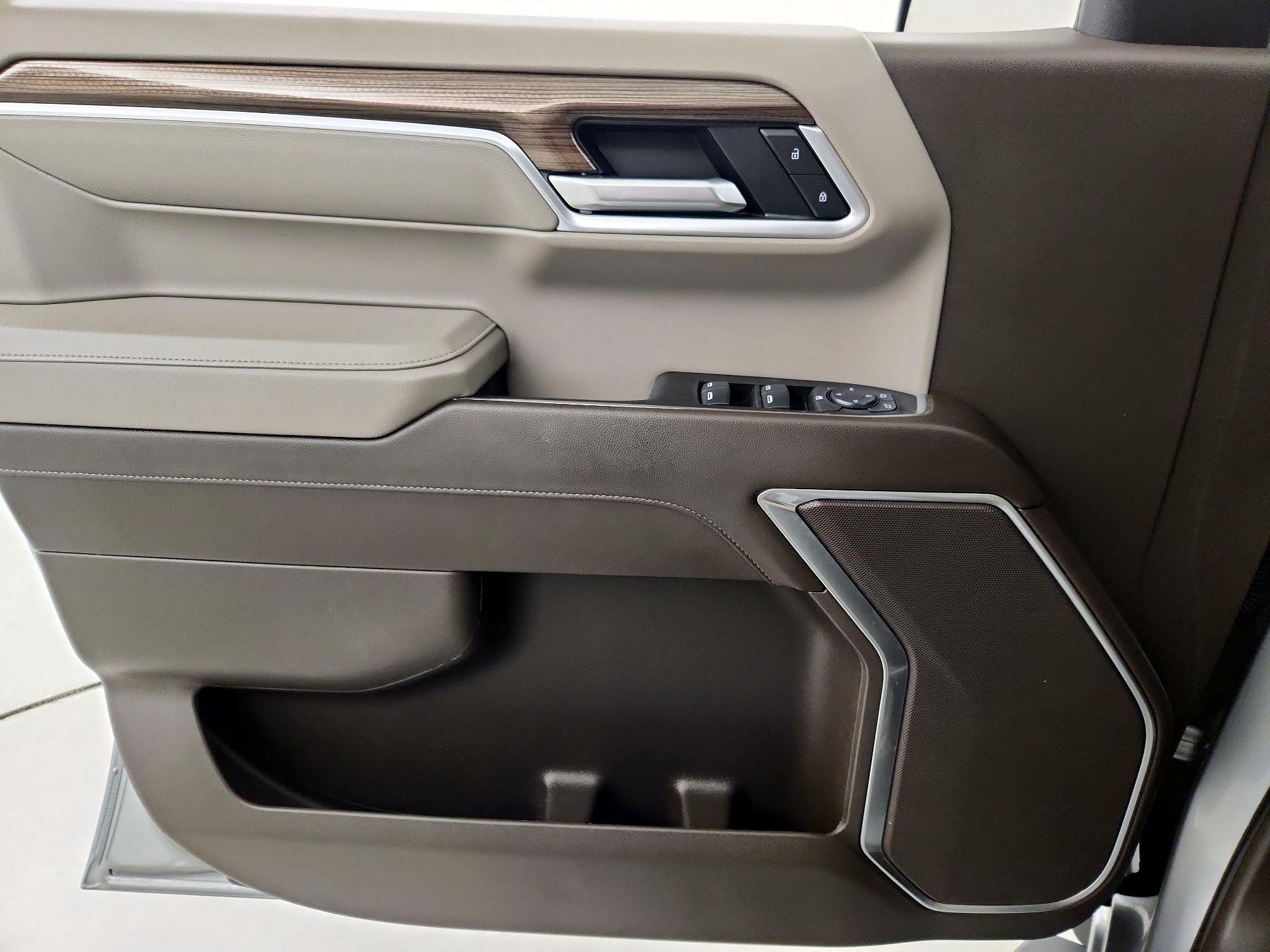 Thumbnail: 2025 Chevrolet Silverado 1500 - 12