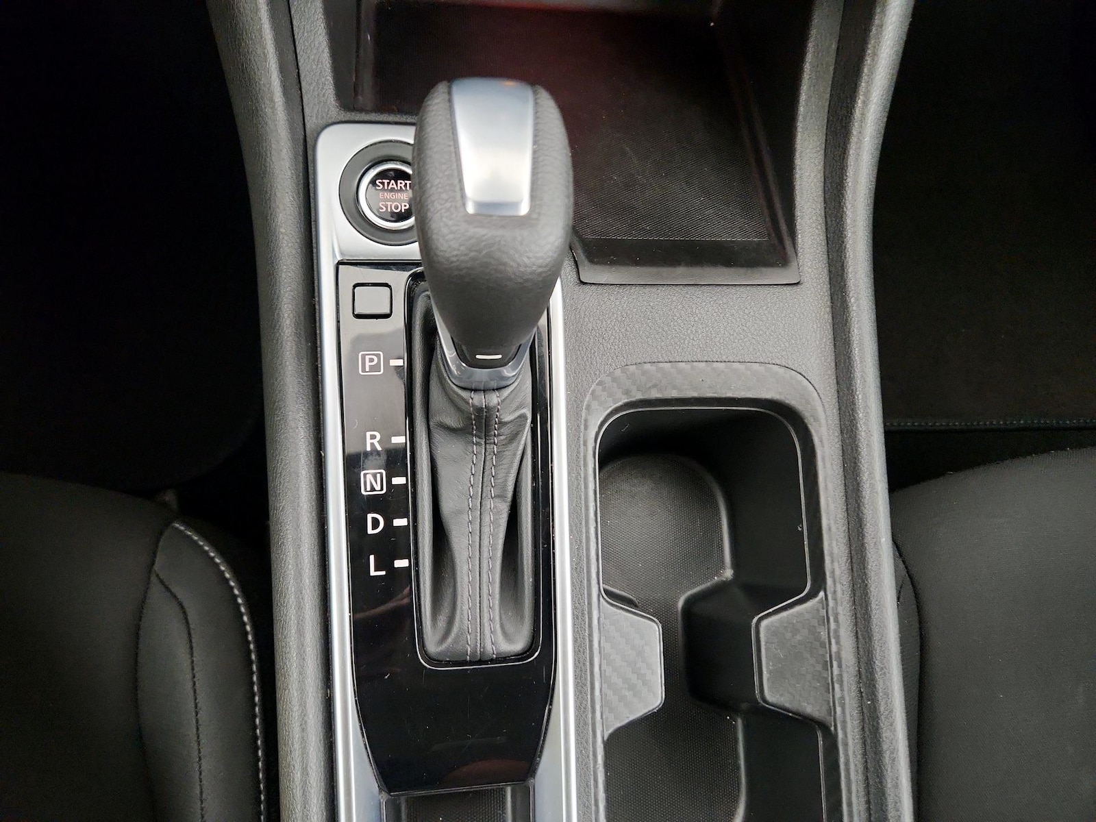 2024 Nissan Sentra SV - Photo 16