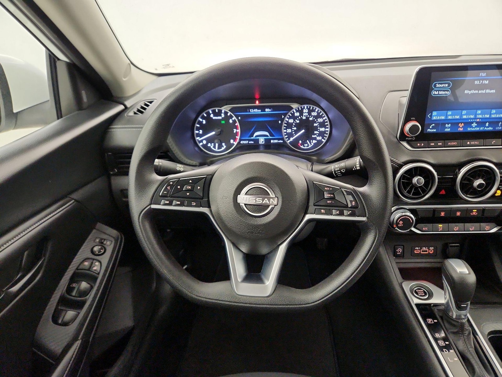 2024 Nissan Sentra SV - Photo 9