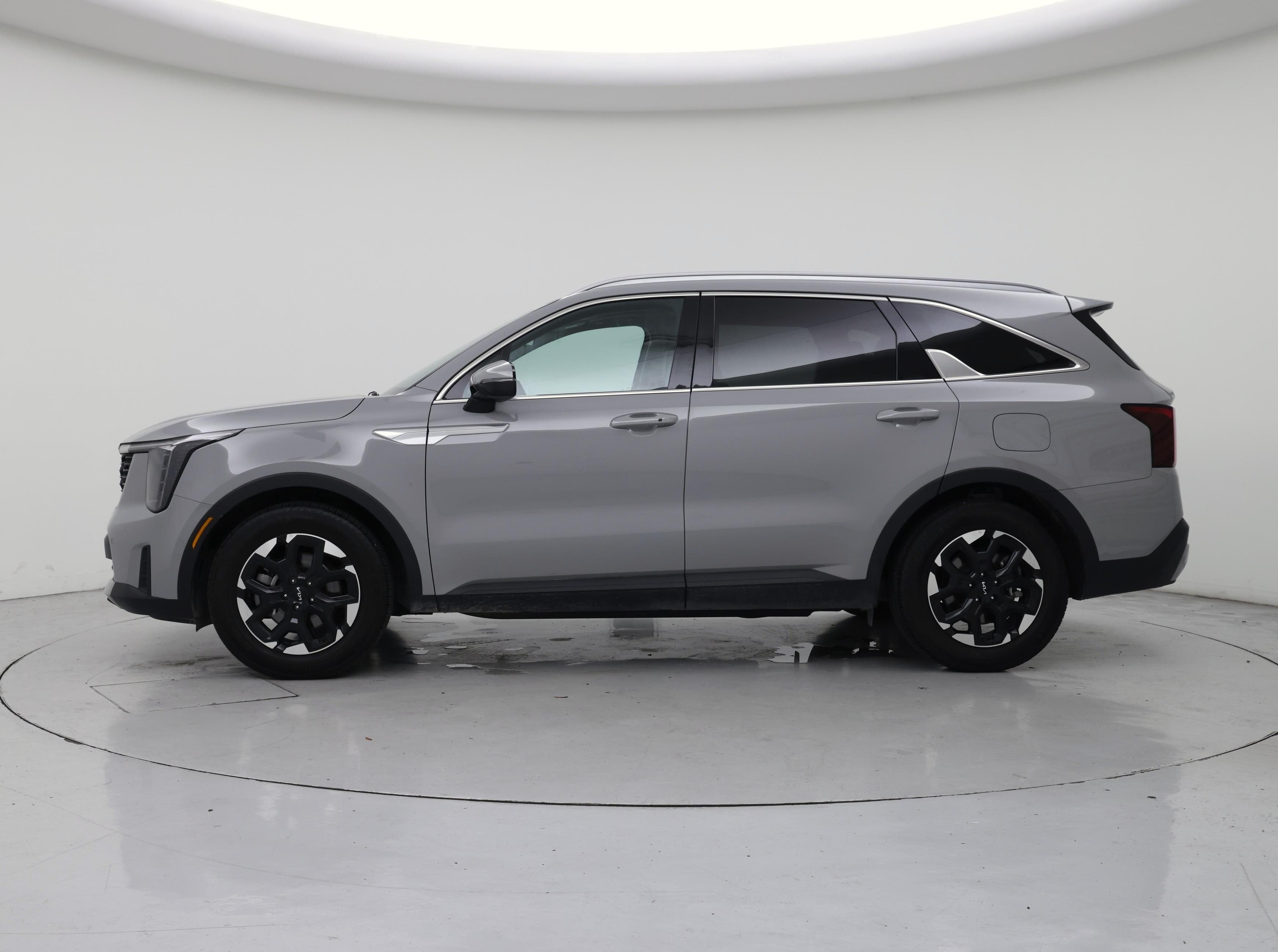 Thumbnail: 2025 Kia Sorento - 3