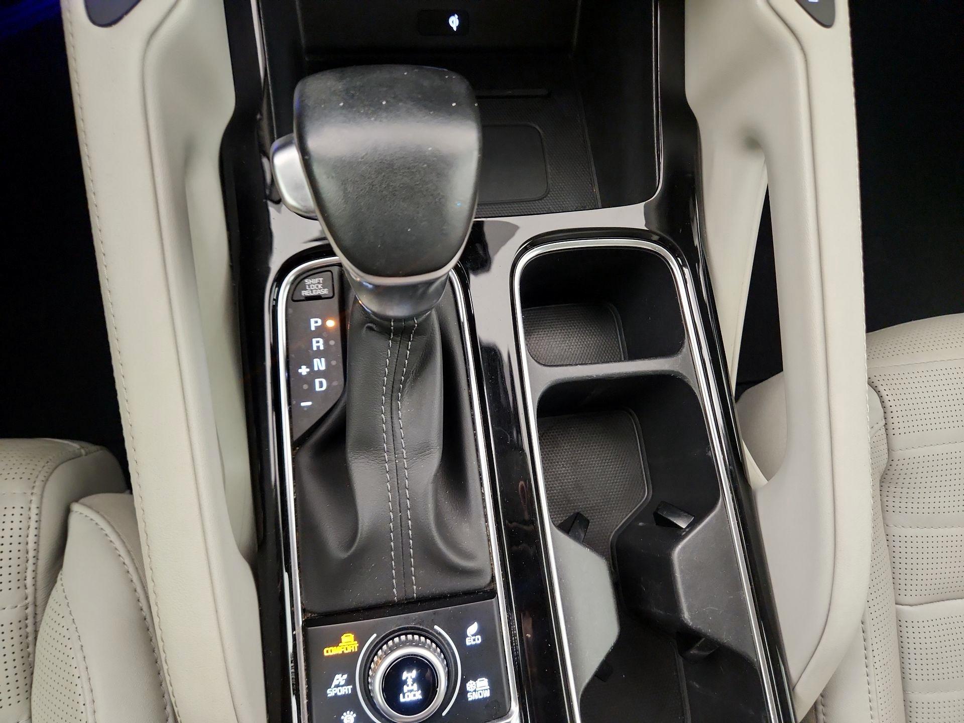 Thumbnail: 2022 Kia Telluride - 16
