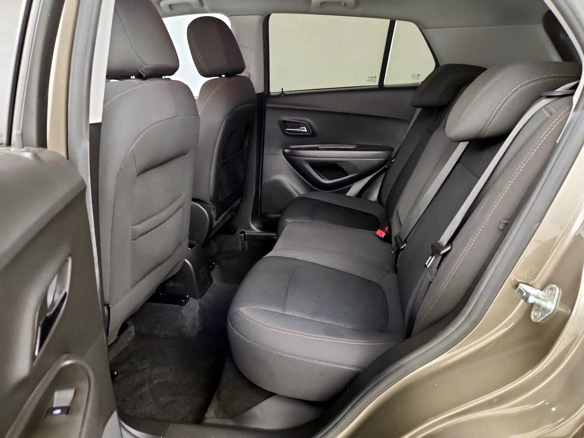 Thumbnail: 2020 Chevrolet Trax - 19