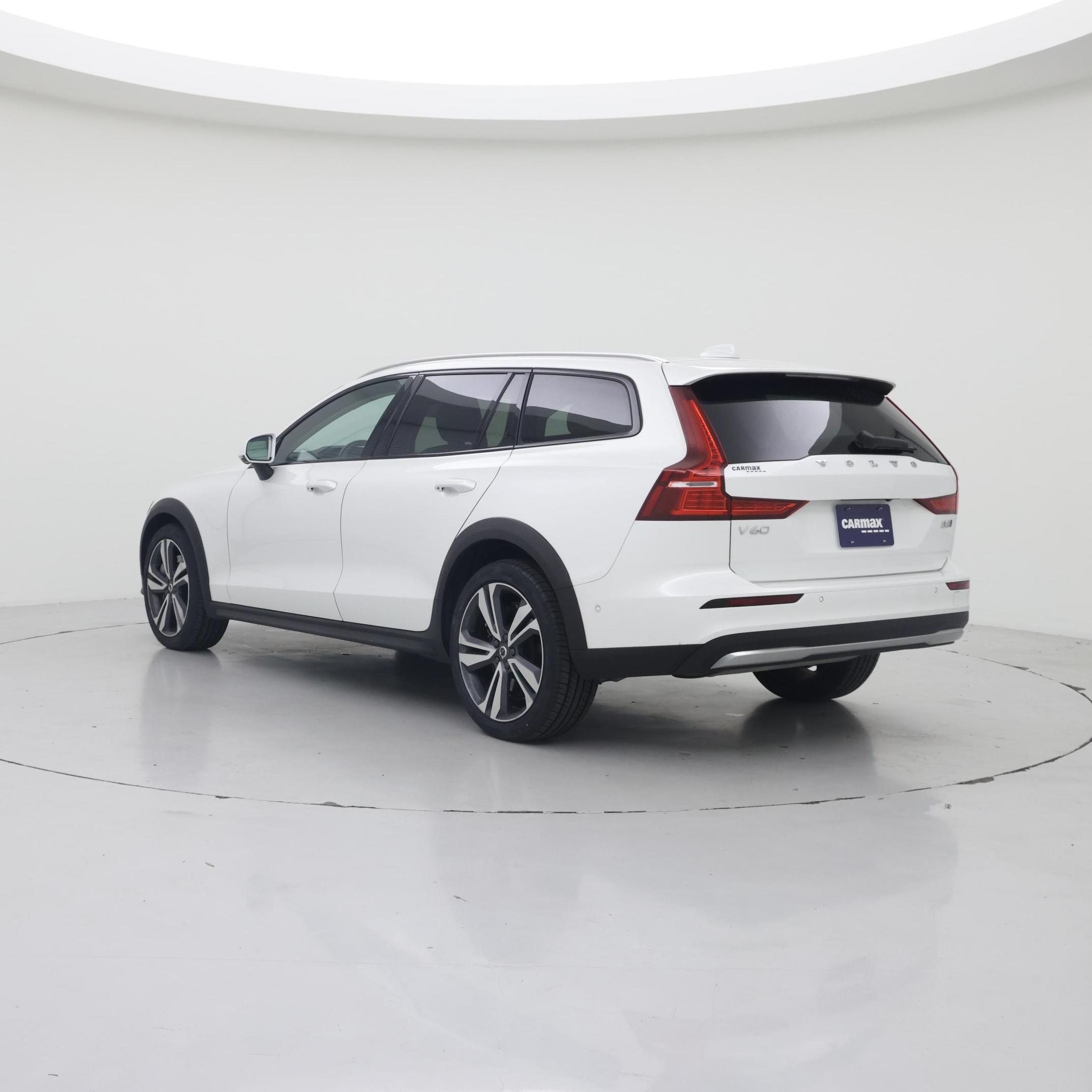 Thumbnail: 2025 Volvo S60 - 2