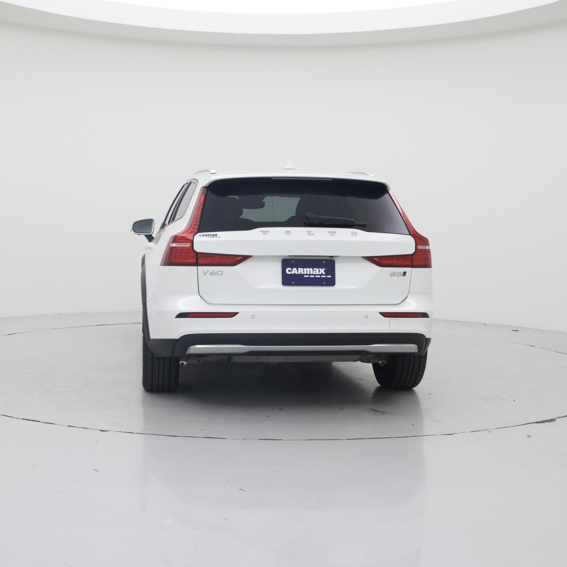 Thumbnail: 2025 Volvo S60 - 6