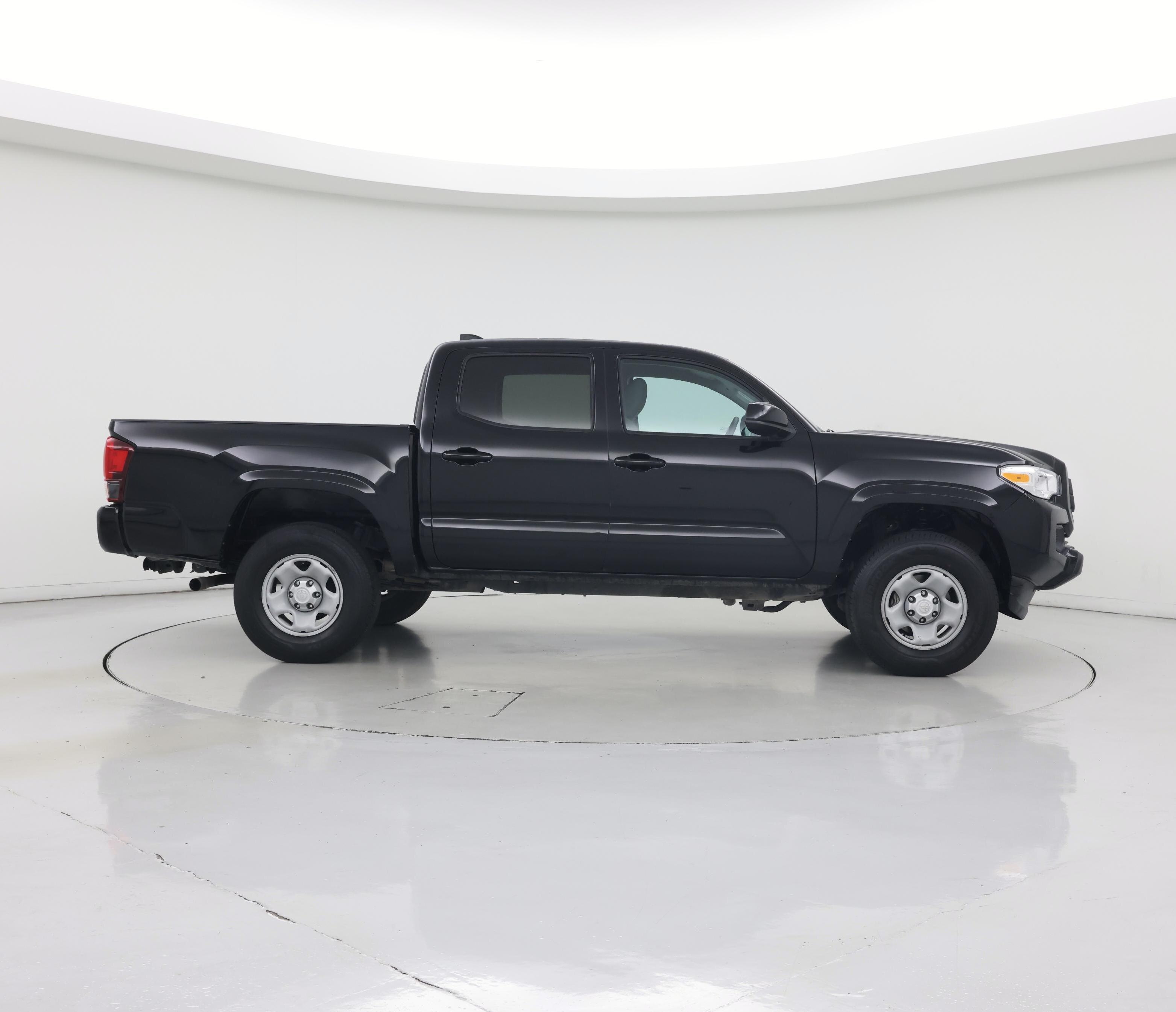 Thumbnail: 2023 Toyota Tacoma - 7