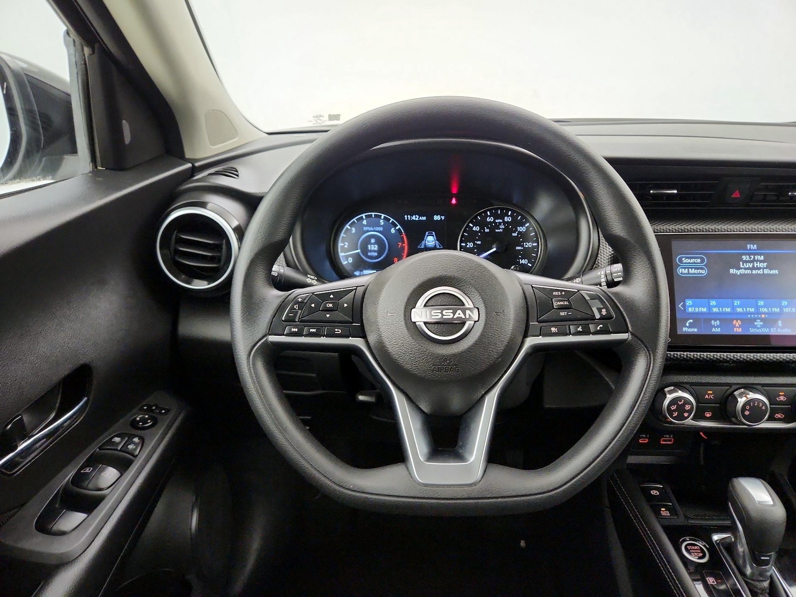 2023 Nissan Kicks SV - Photo 11