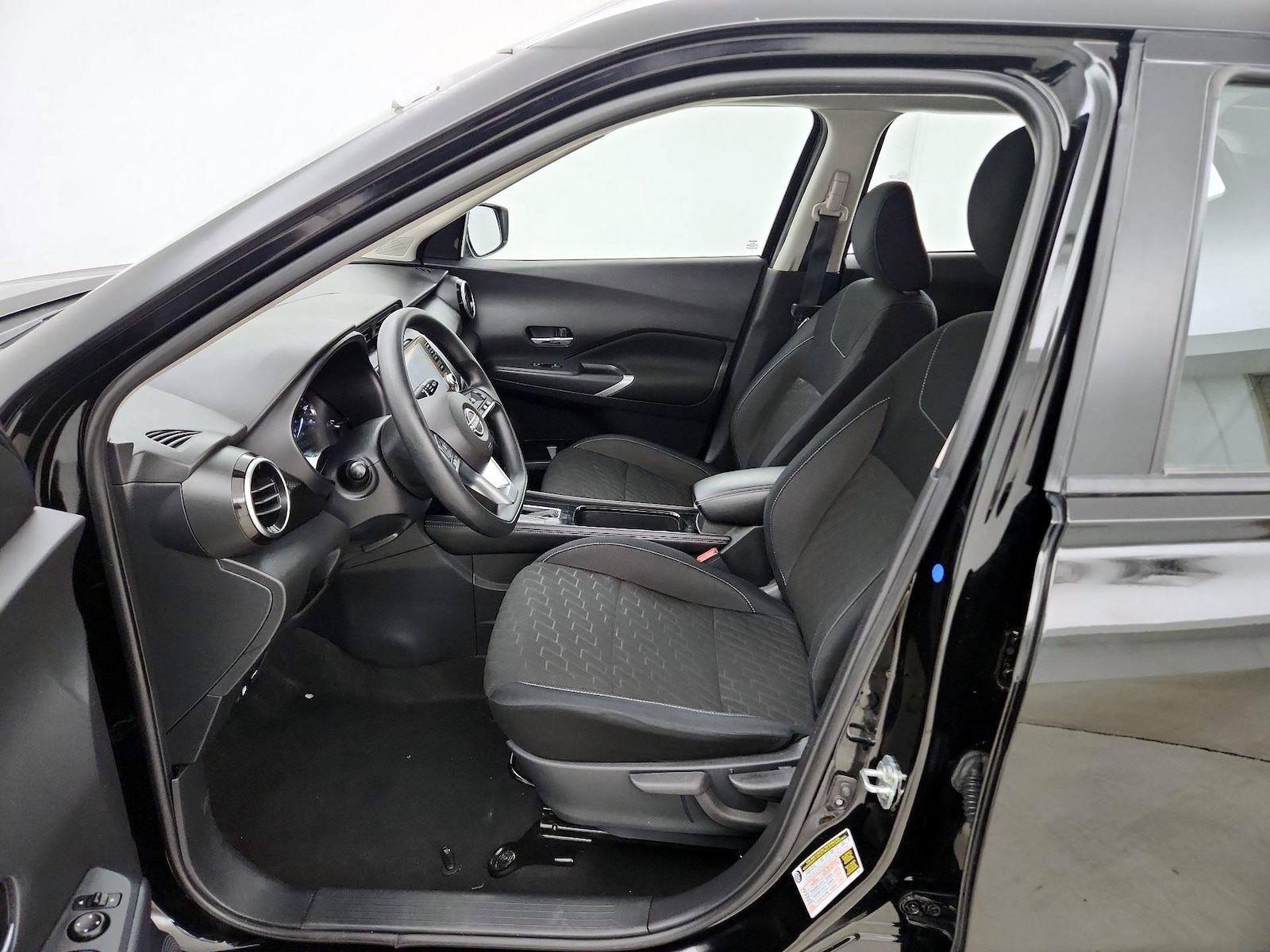 2023 Nissan Kicks SV - Photo 12