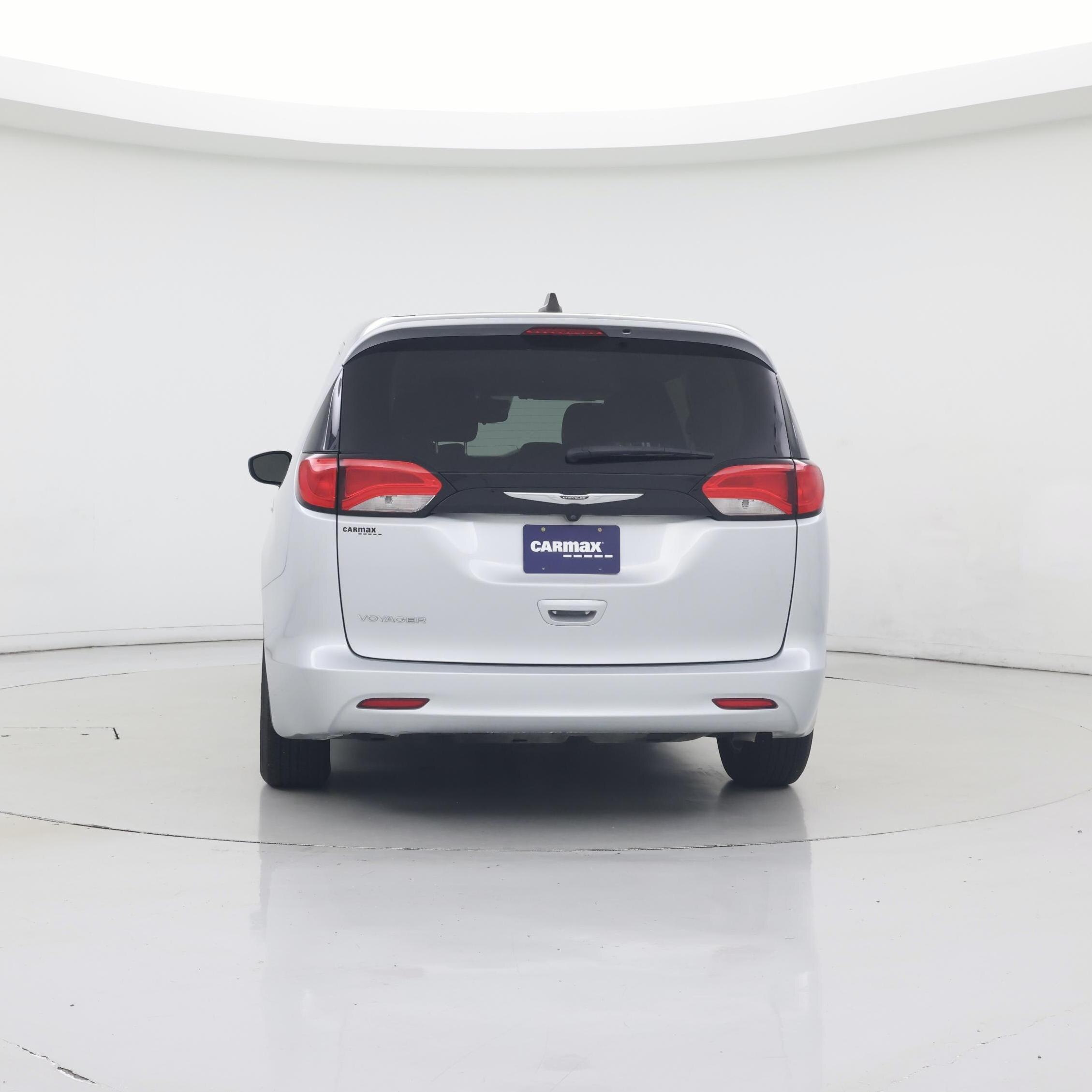 Thumbnail: 2023 Chrysler Voyager - 6